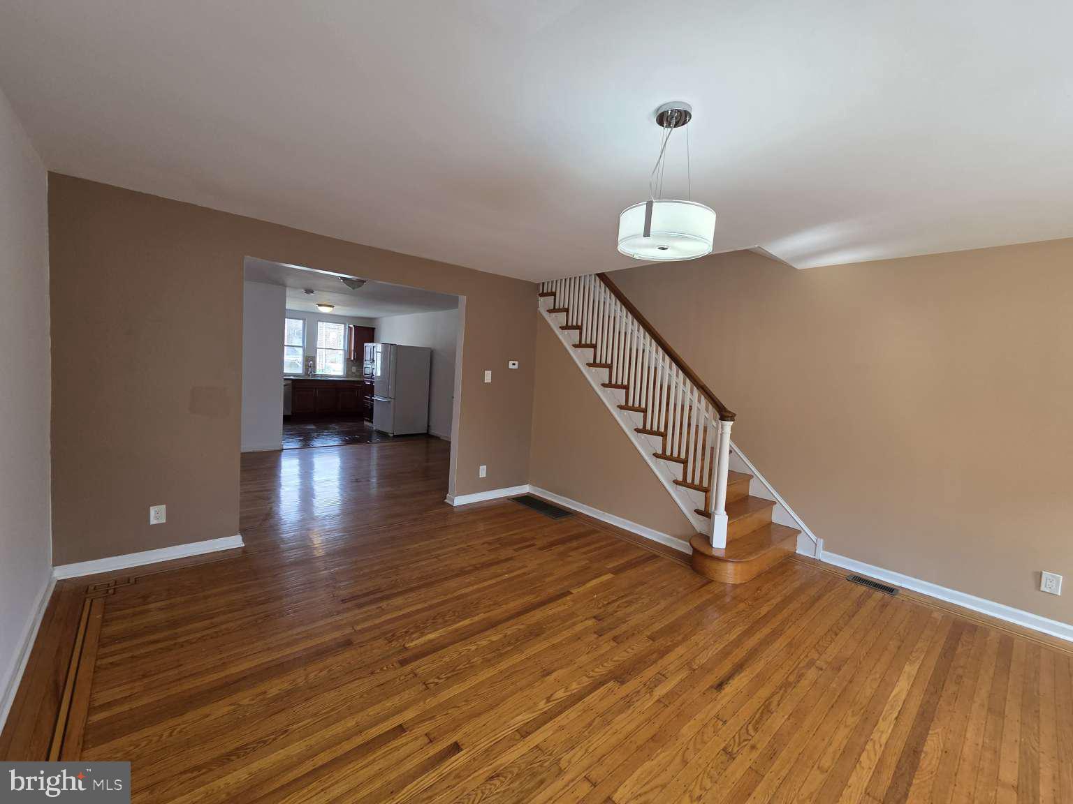 457 E CHELTENHAM AVENUE