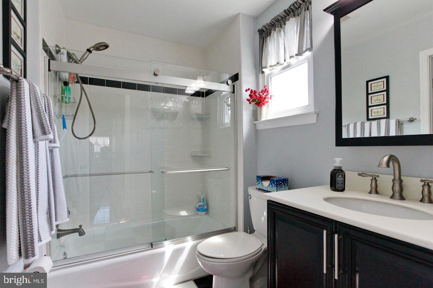 WOODRIDGE EAST - Residential