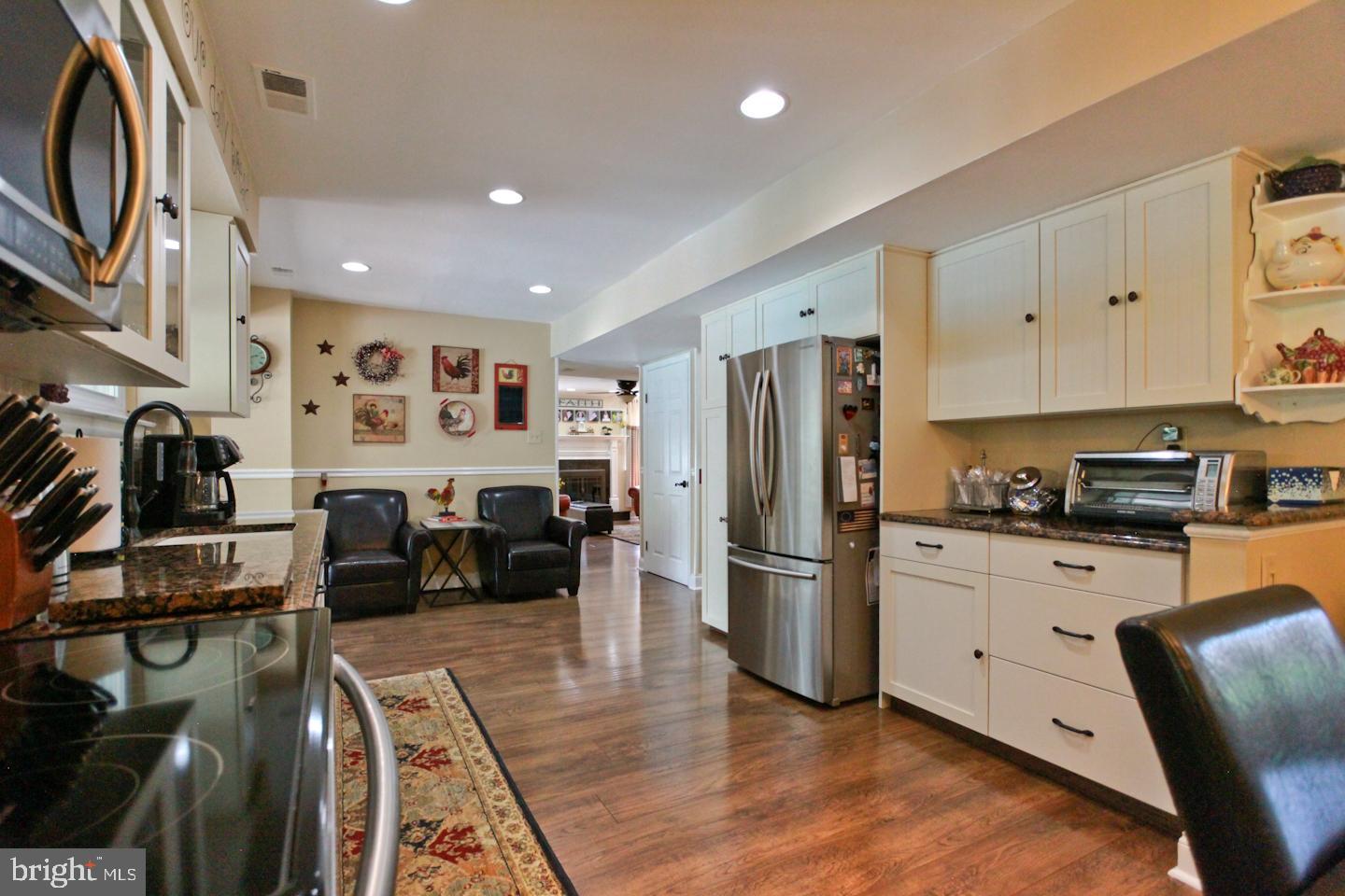 WOODRIDGE EAST - Residential
