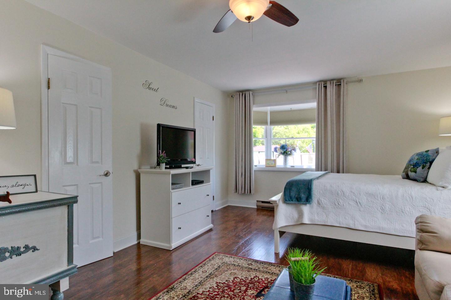 WOODRIDGE EAST - Residential