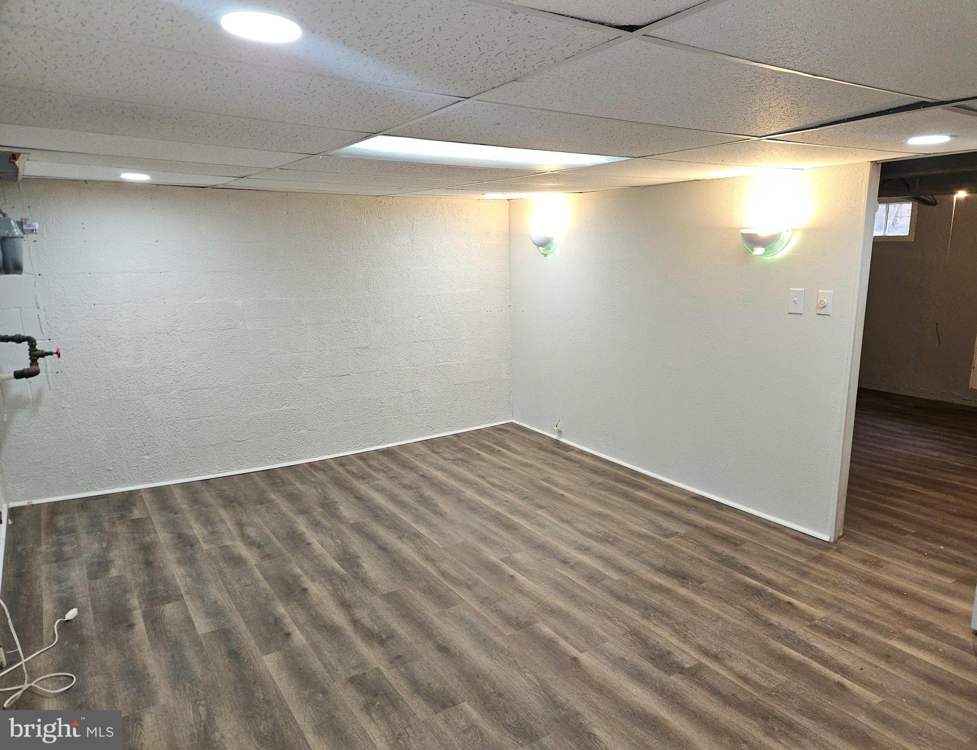 RAMBLEWOOD - Residential