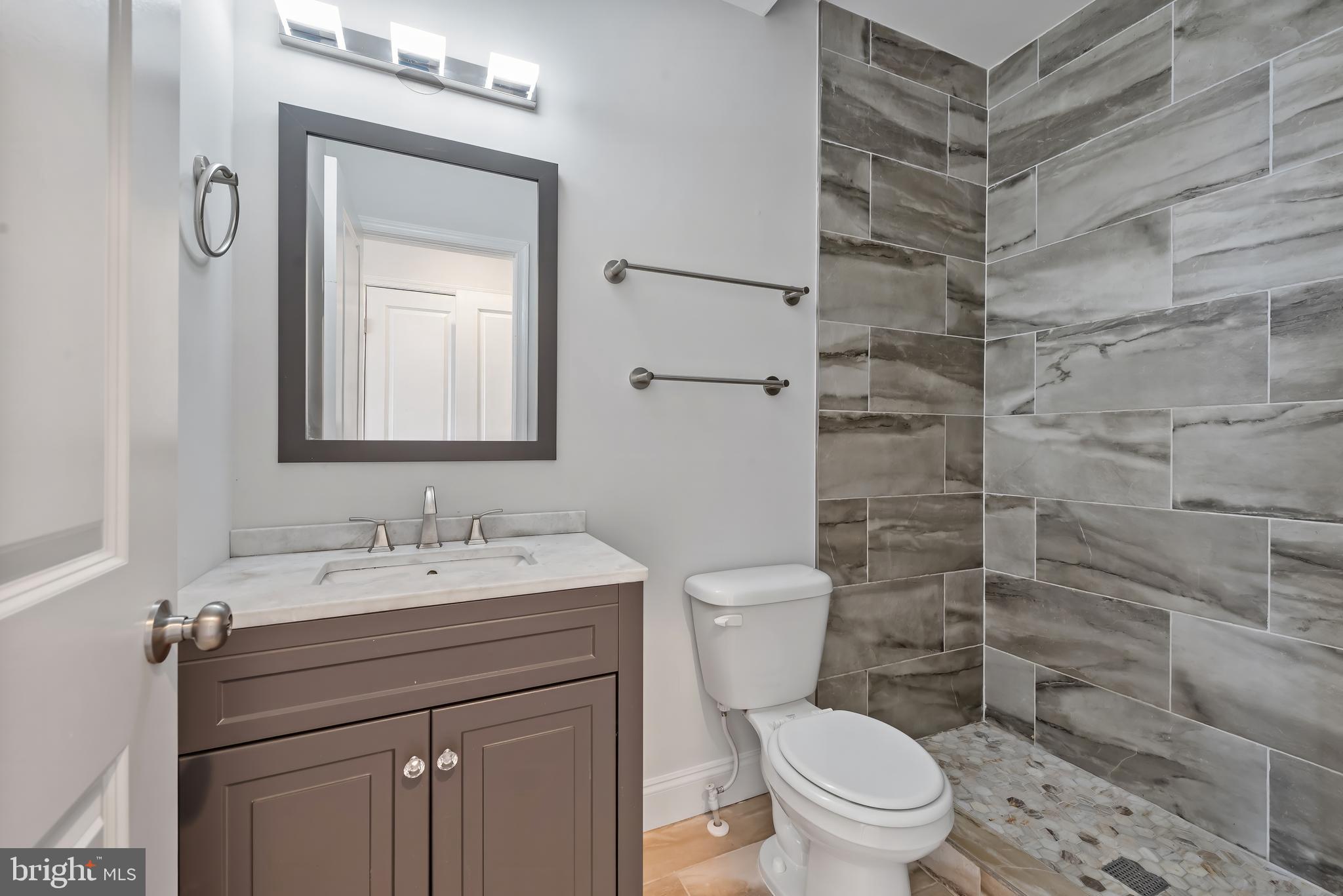 HIGHLANDTOWN - Residential