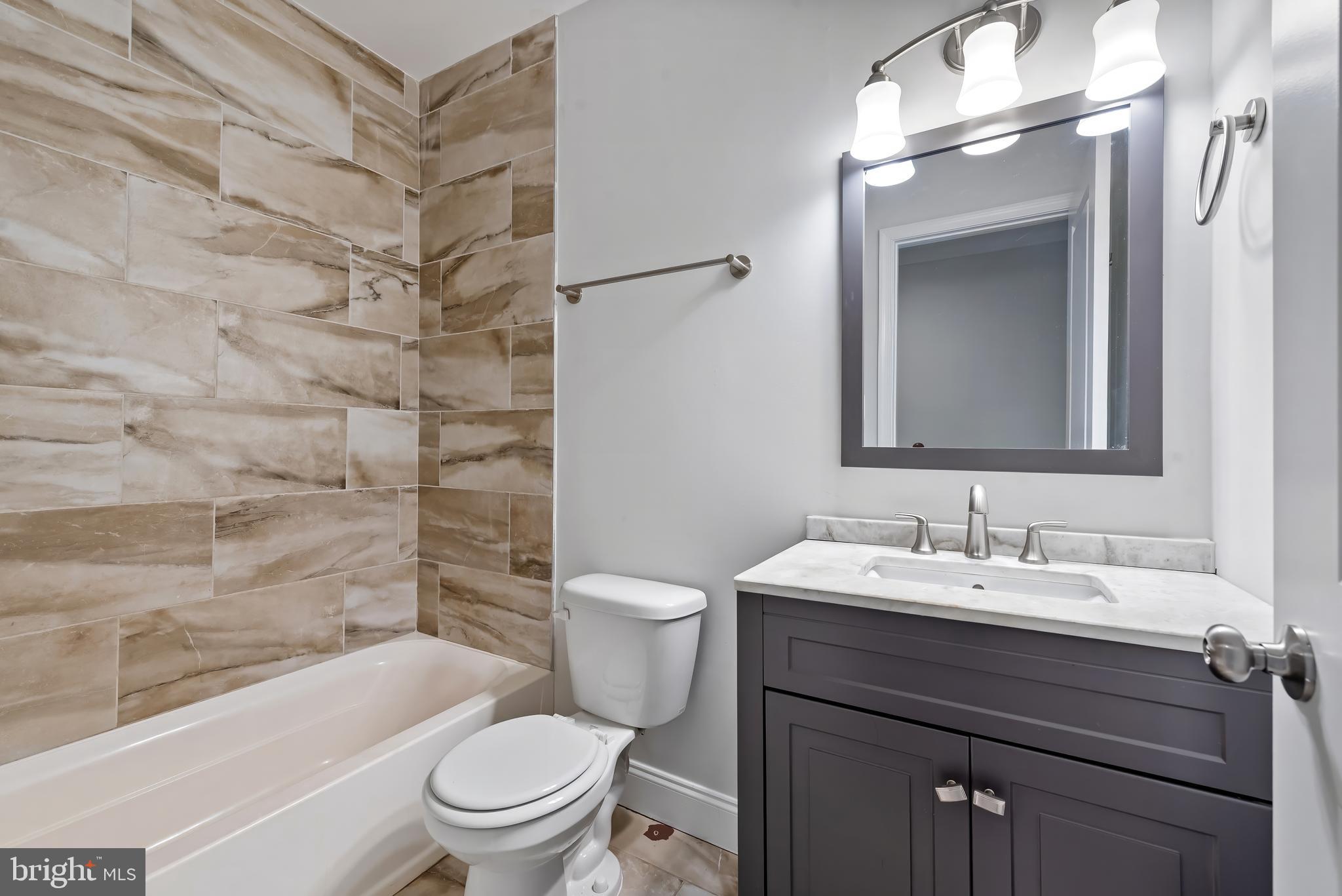 HIGHLANDTOWN - Residential