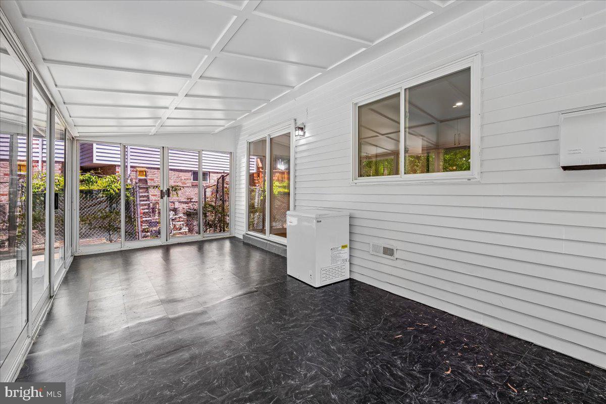 BOXWOOD VILLAGE - Residential