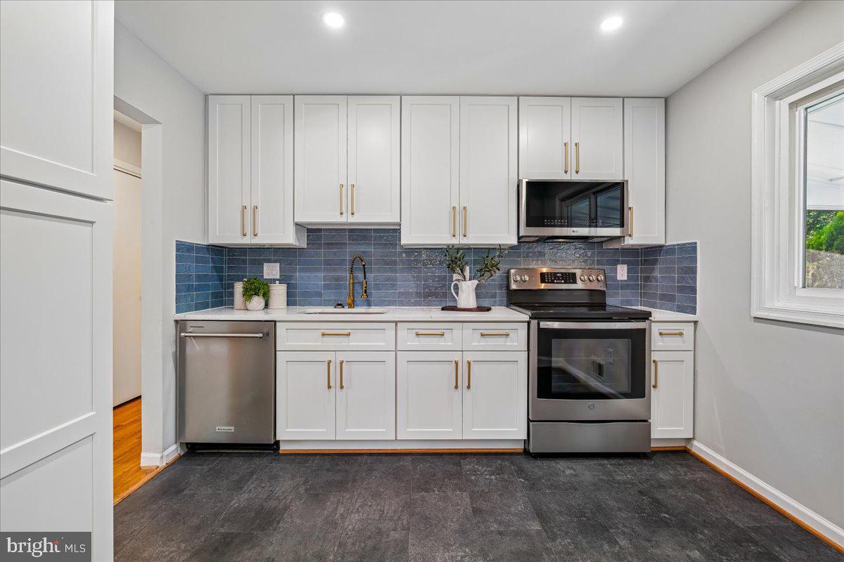 BOXWOOD VILLAGE - Residential