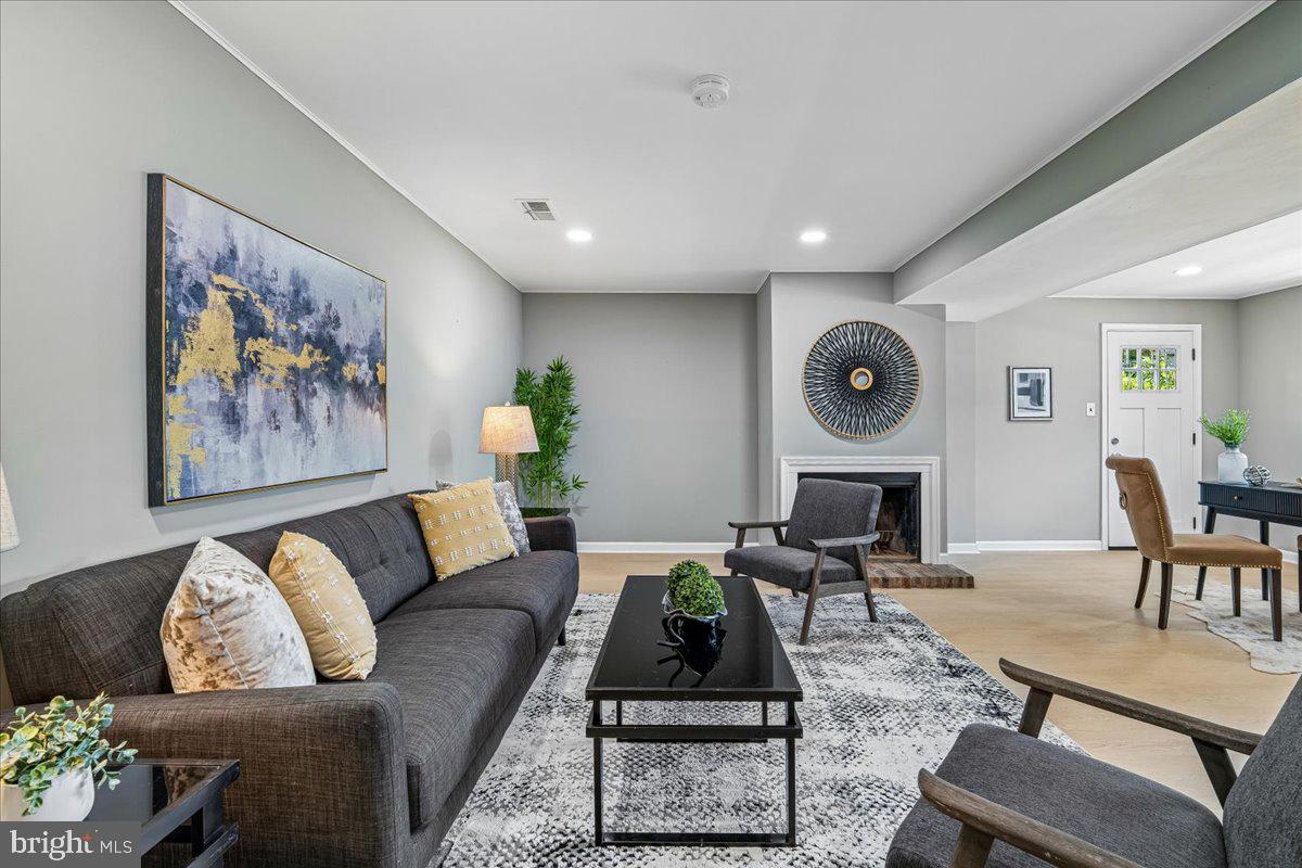 BOXWOOD VILLAGE - Residential