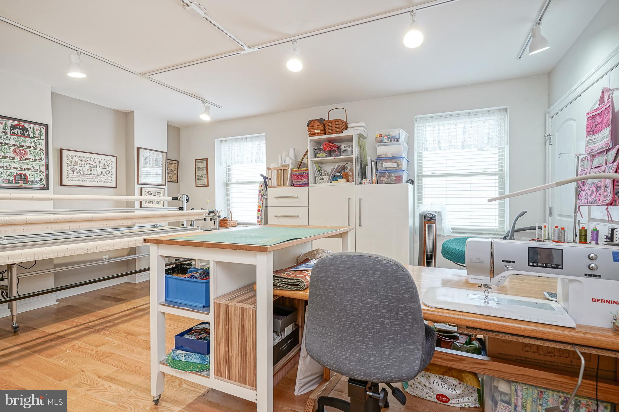 FRANCISVILLE - Residential