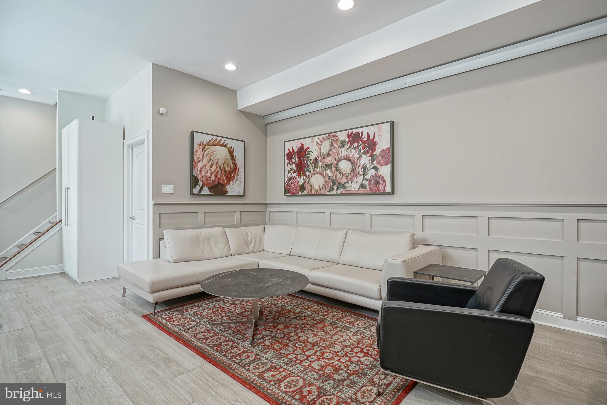 FRANCISVILLE - Residential