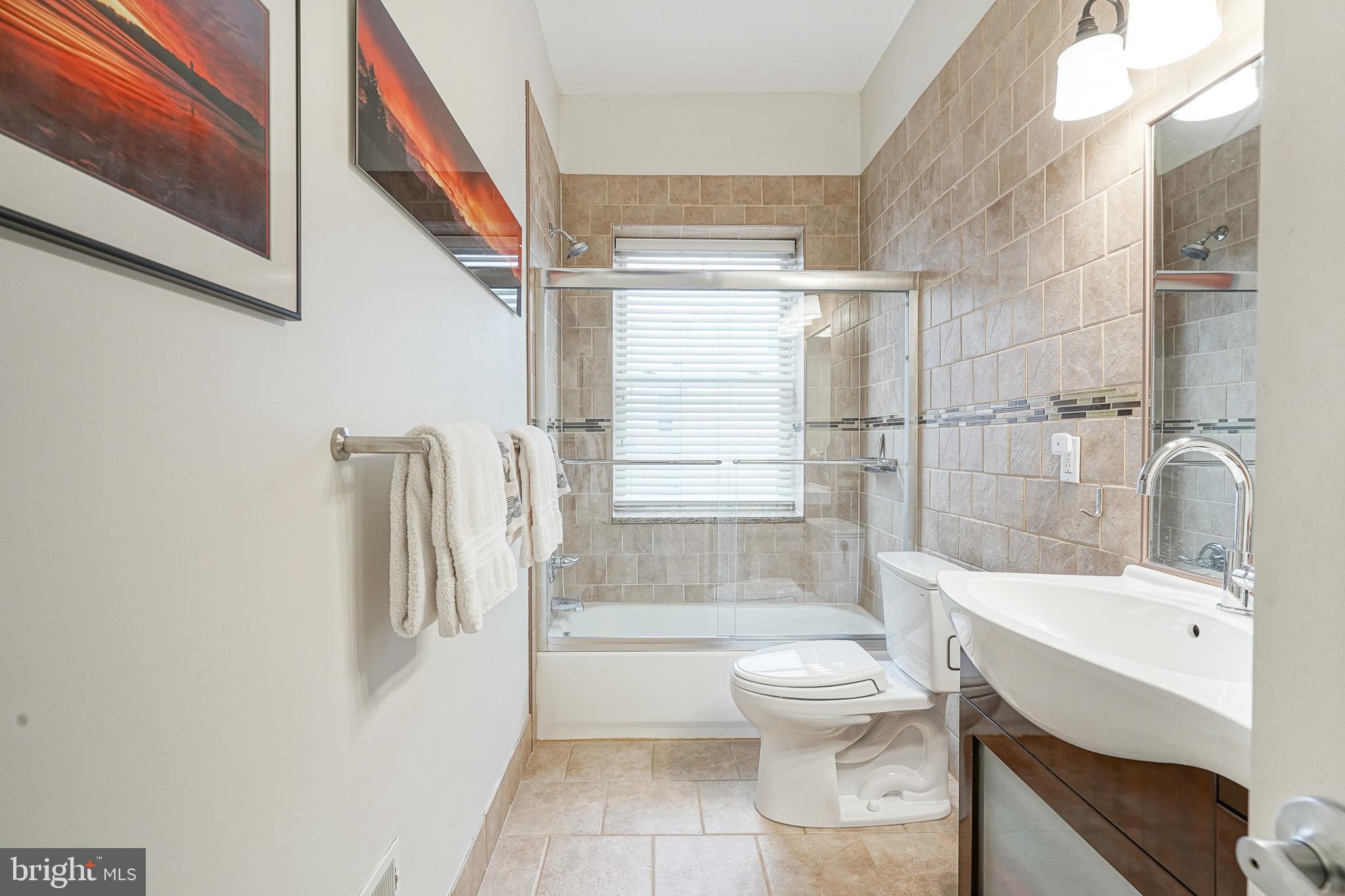 FRANCISVILLE - Residential