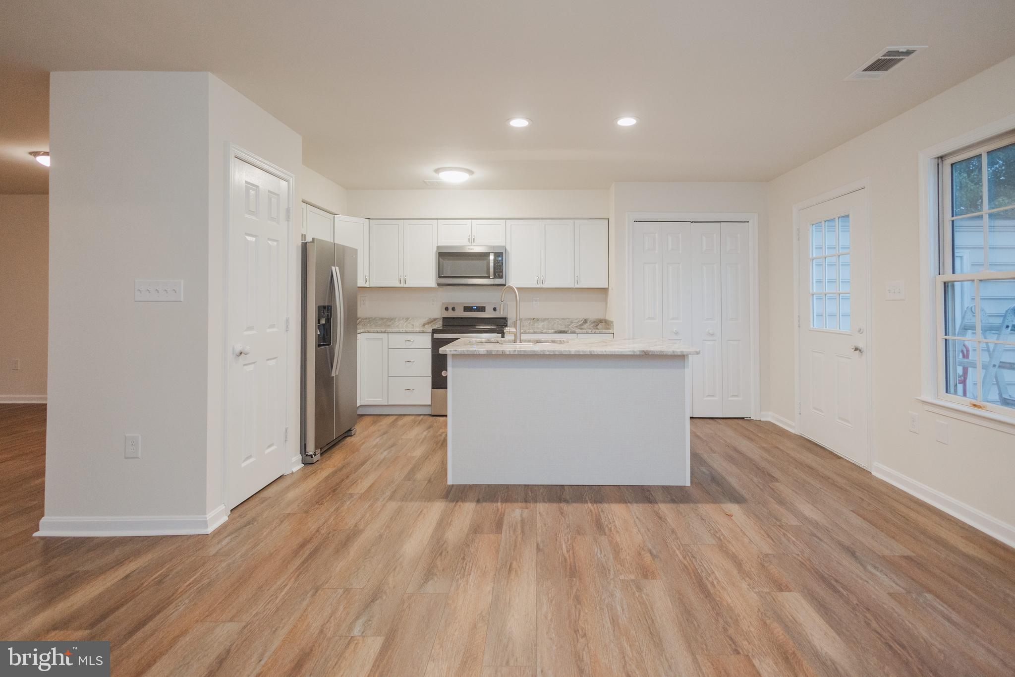 POTOMAC STATION - Residential