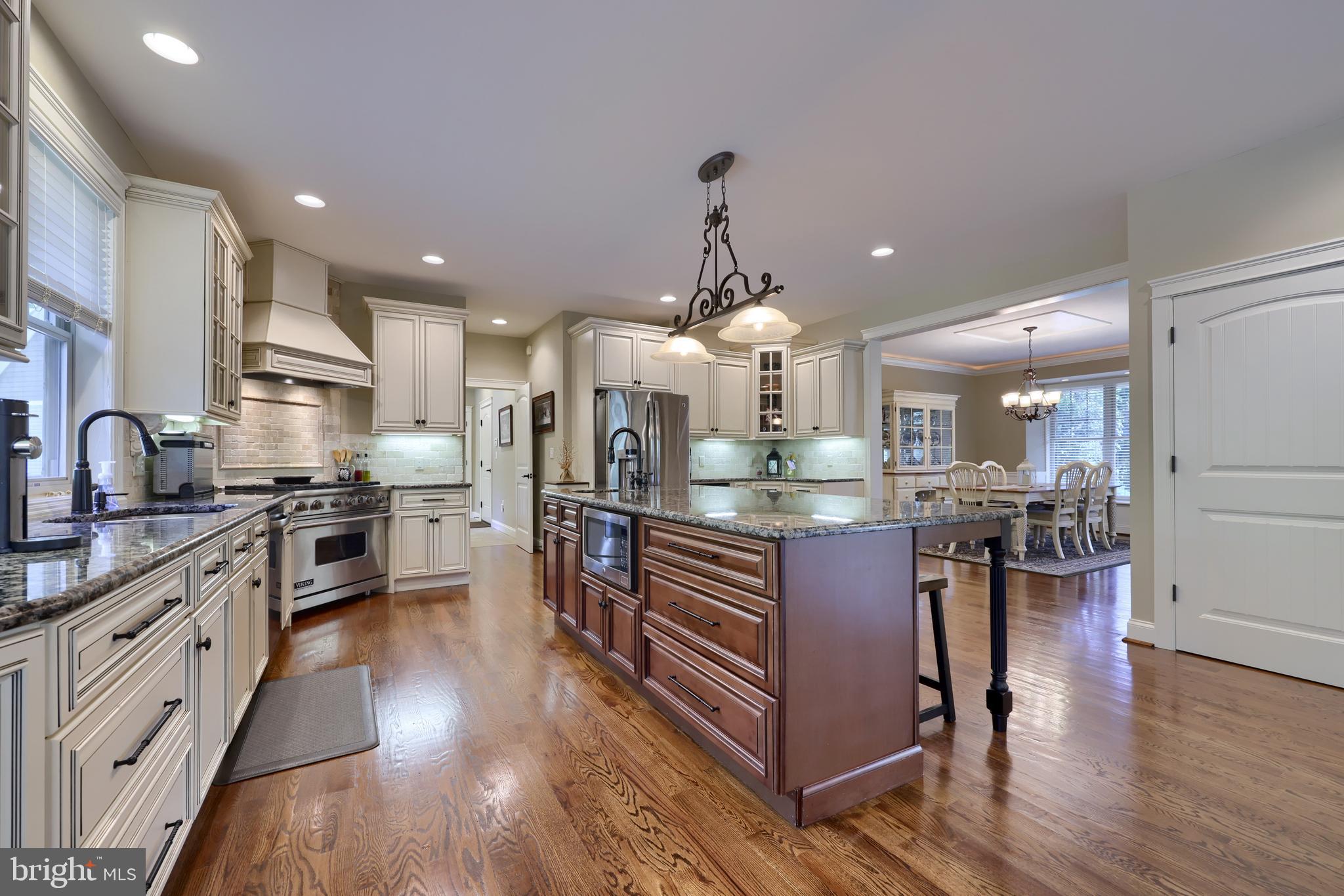 3 JOANN LANE