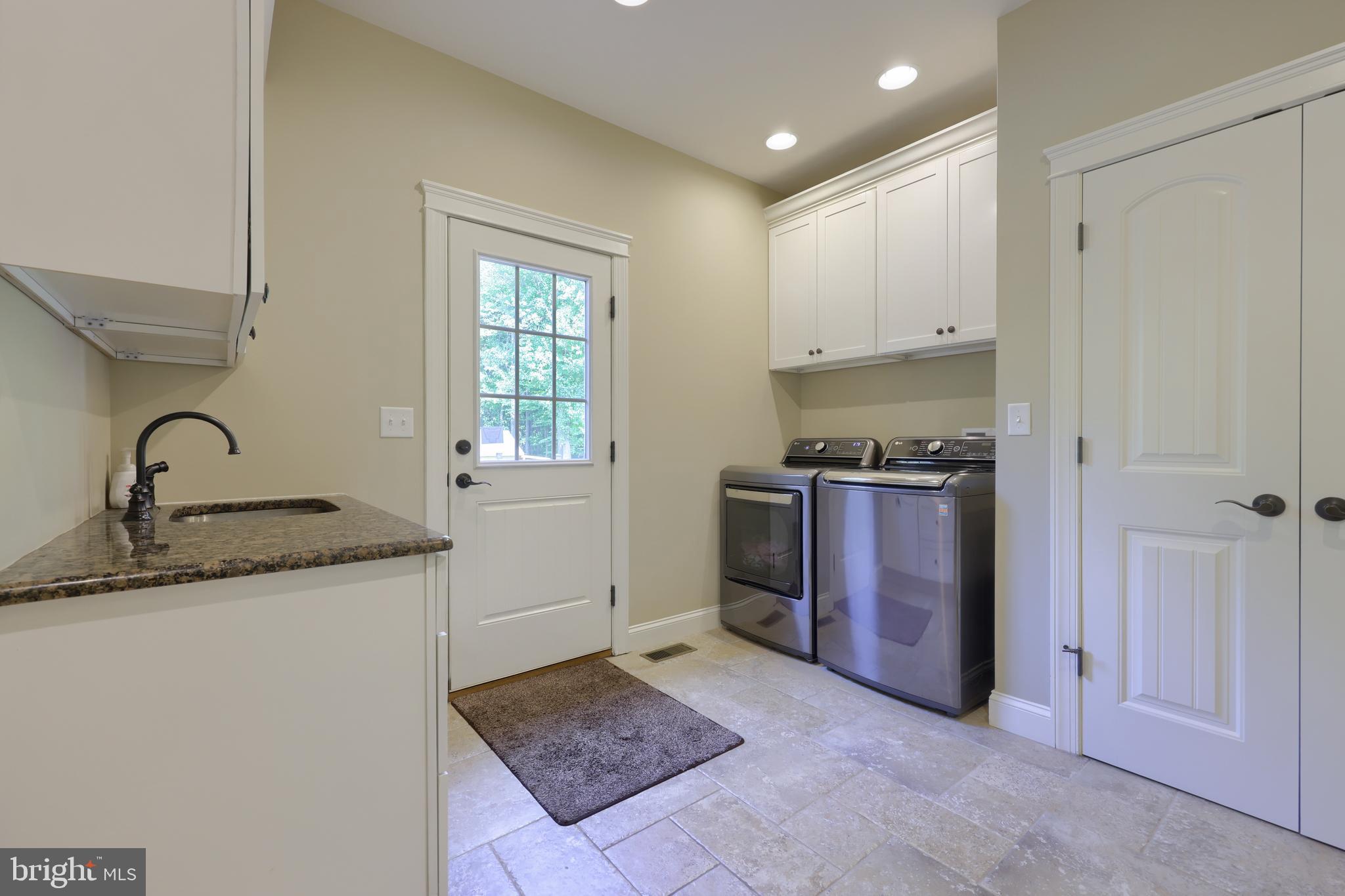 HILLDALE ESTATES - Residential