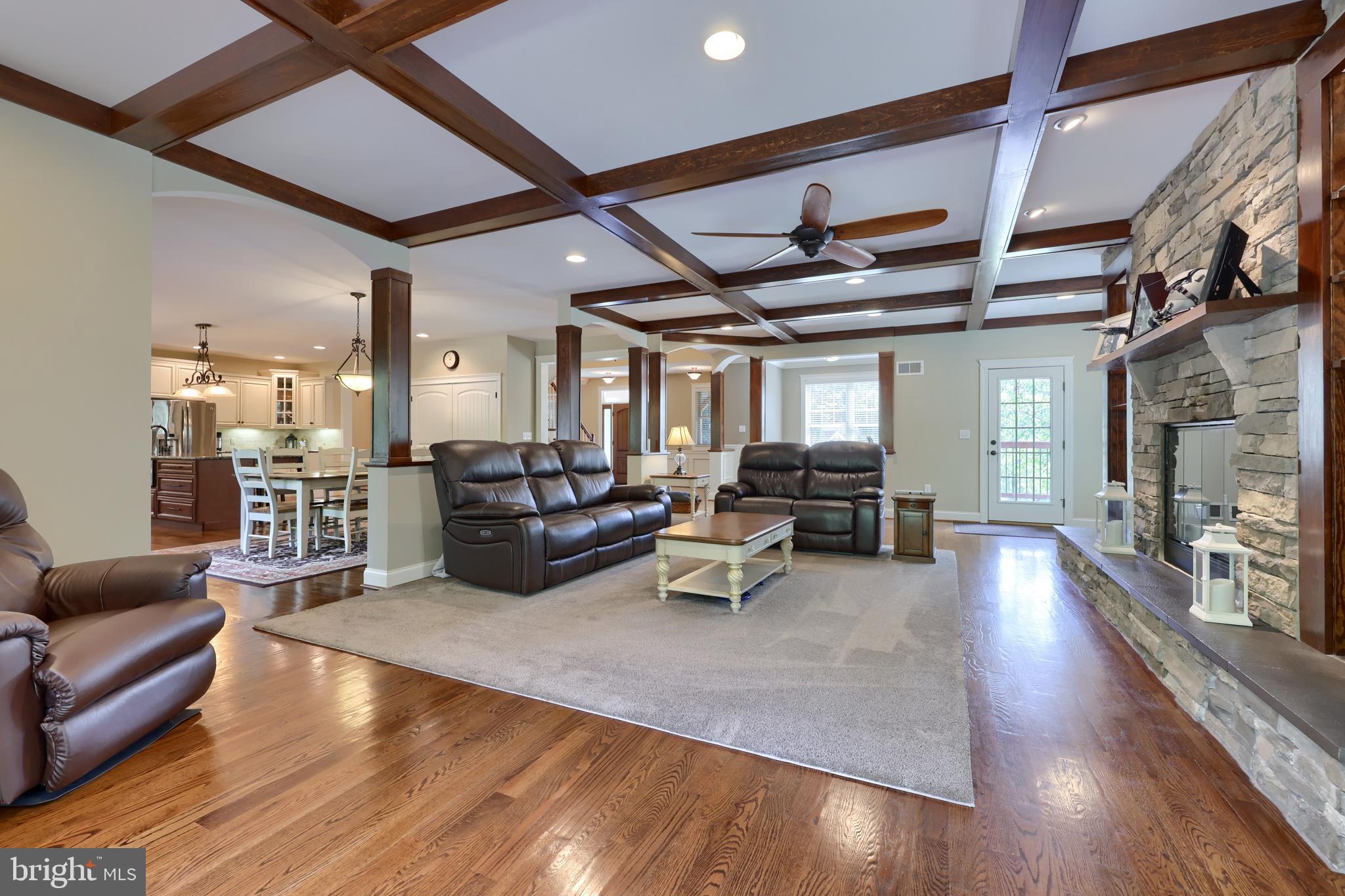 3 JOANN LANE