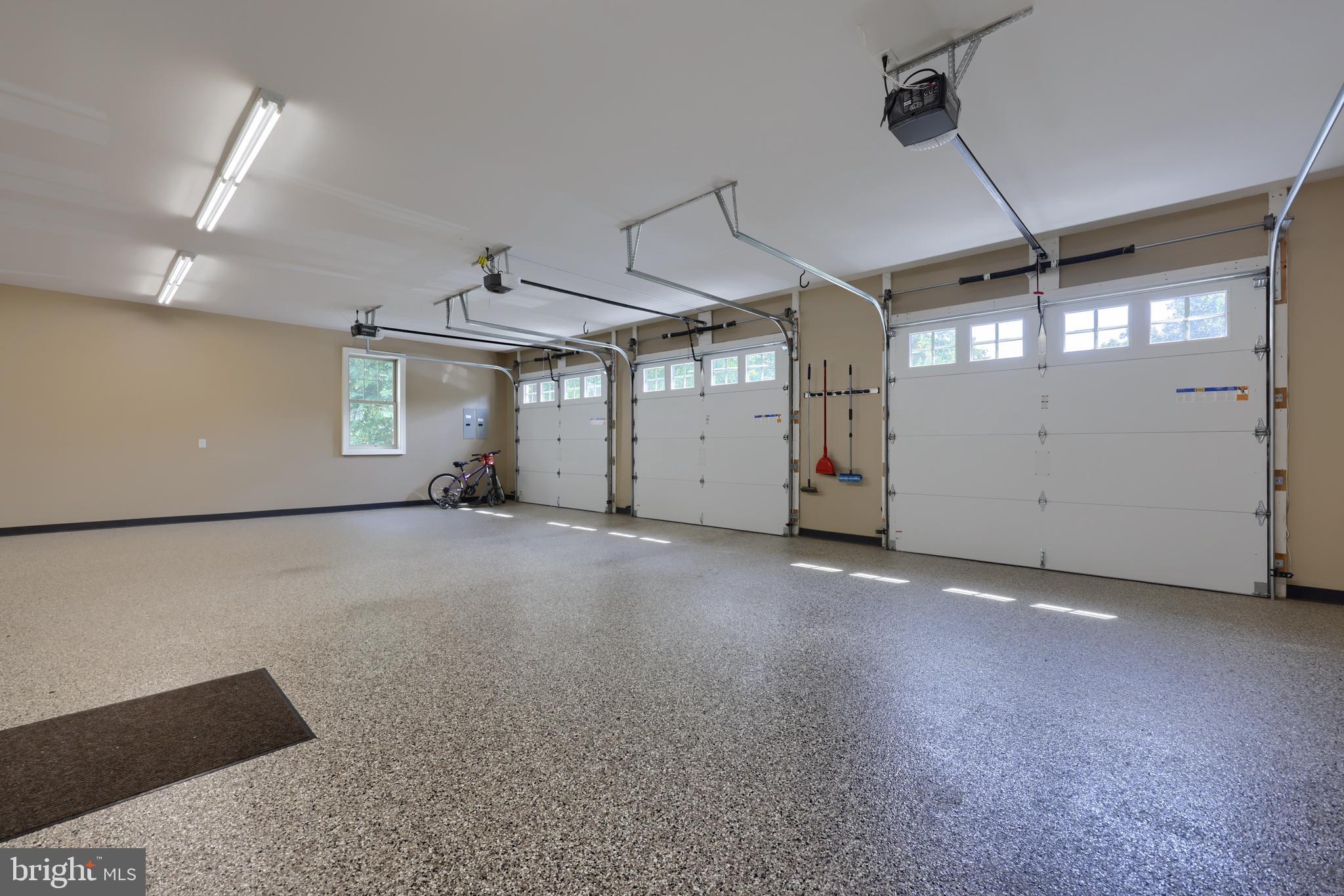 HILLDALE ESTATES - Residential