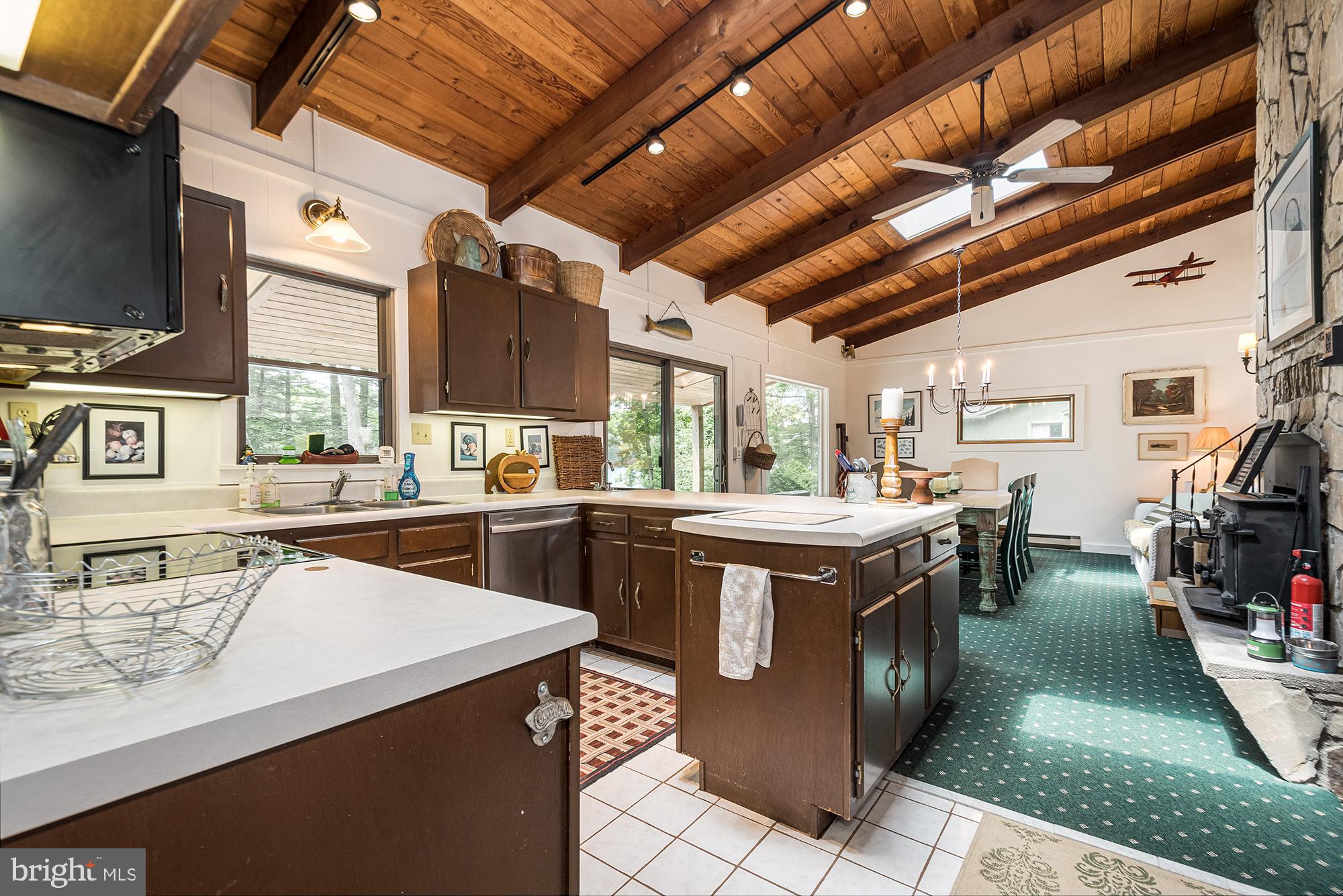 LAKE SHORE DRIVE - Residential