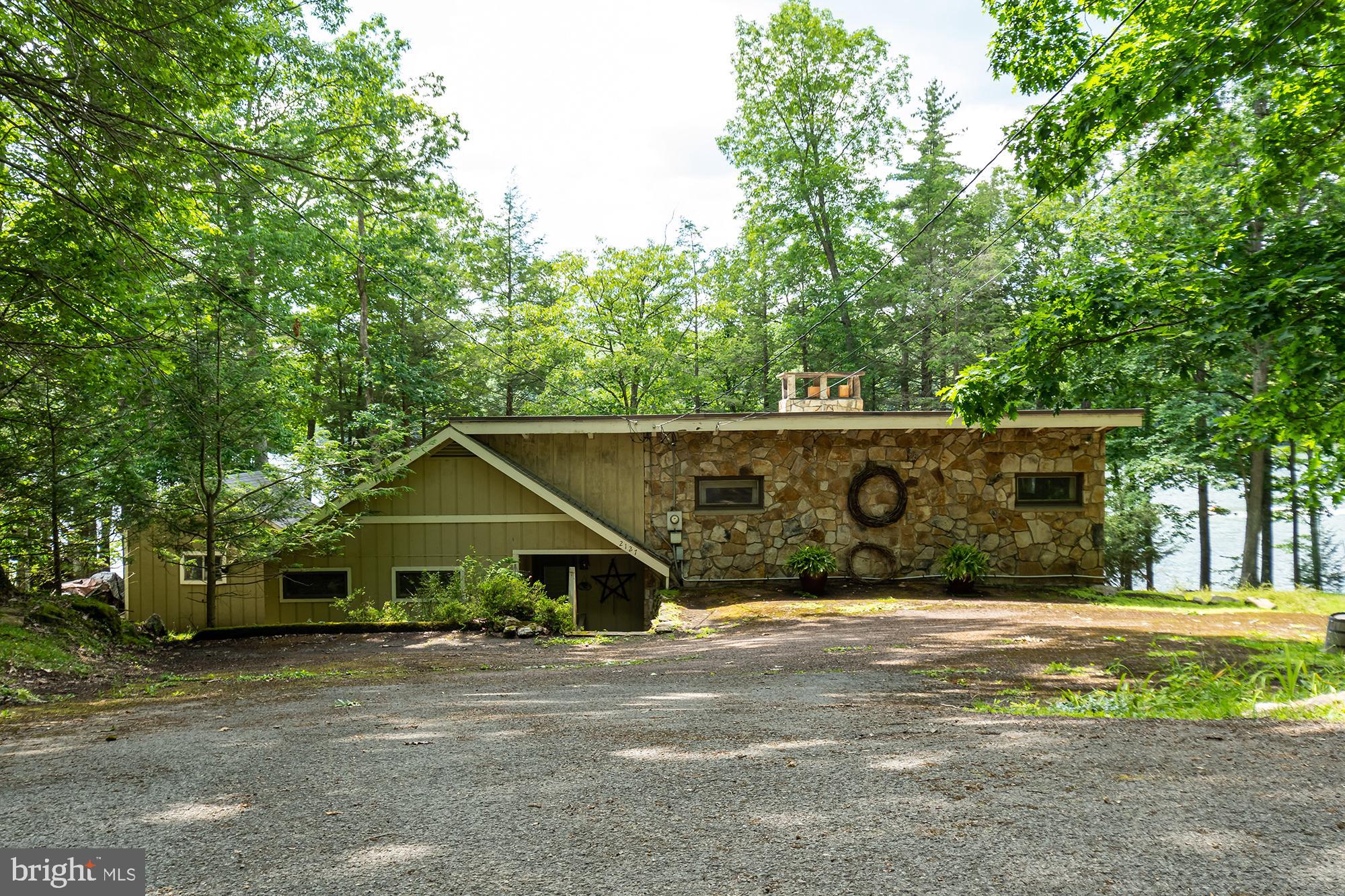 LAKE SHORE DRIVE - Residential