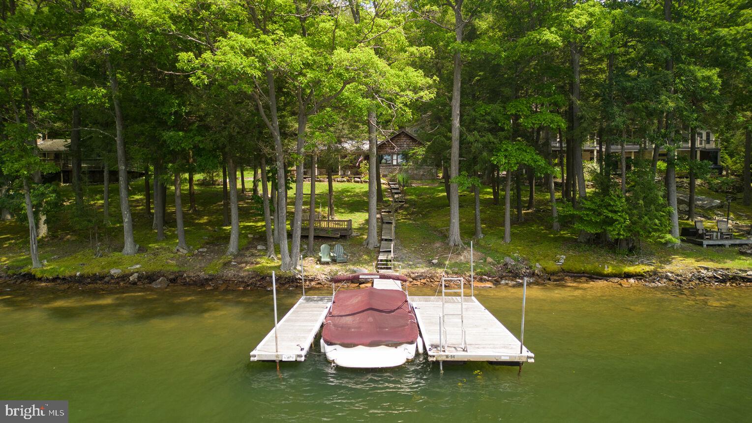 LAKE SHORE DRIVE - Residential
