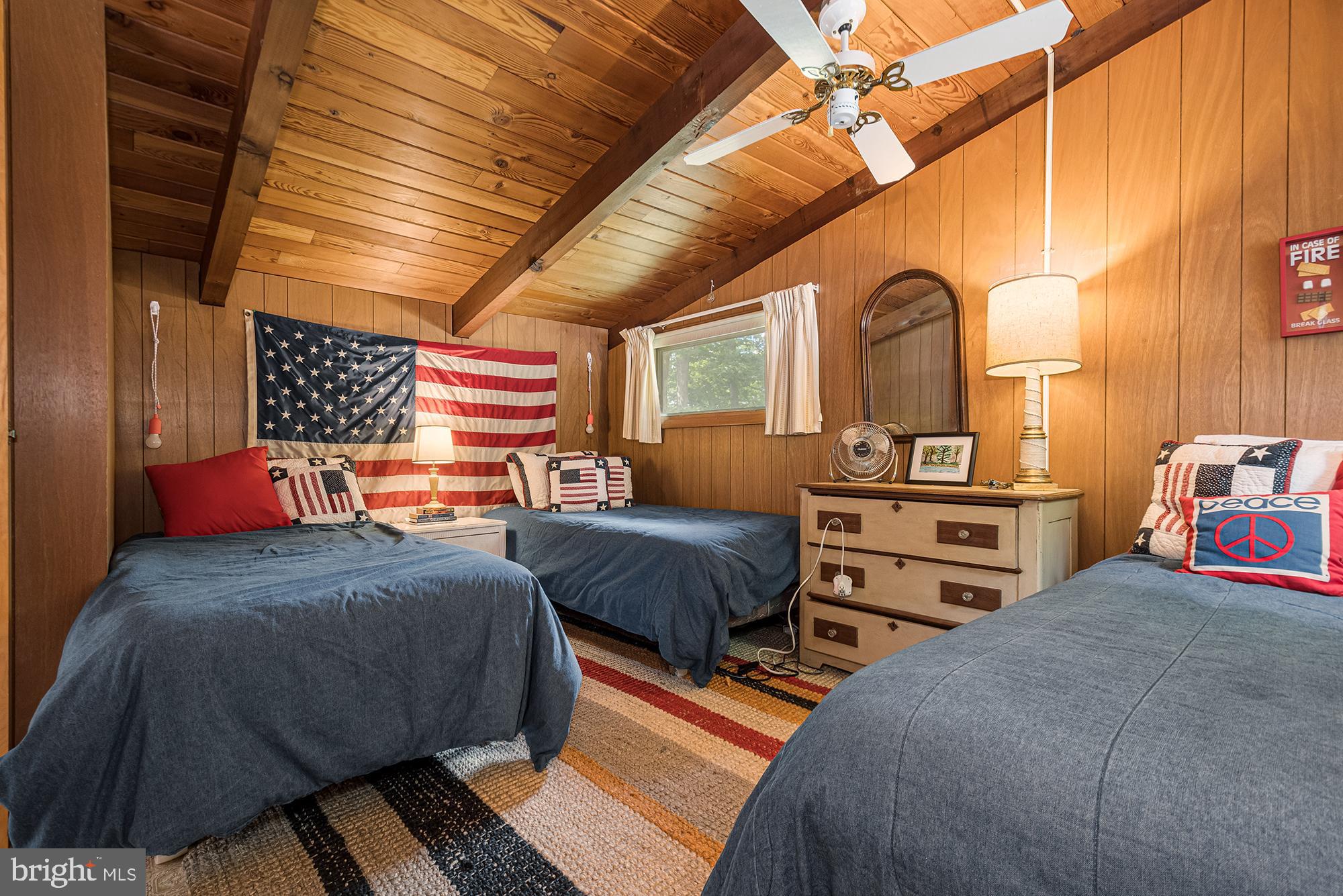 LAKE SHORE DRIVE - Residential