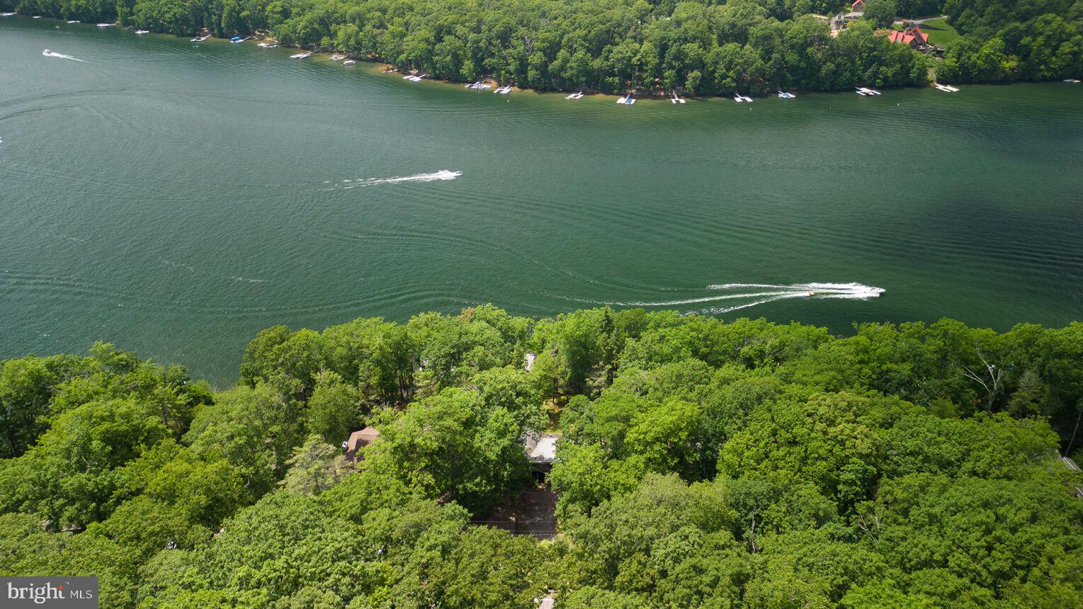LAKE SHORE DRIVE - Residential