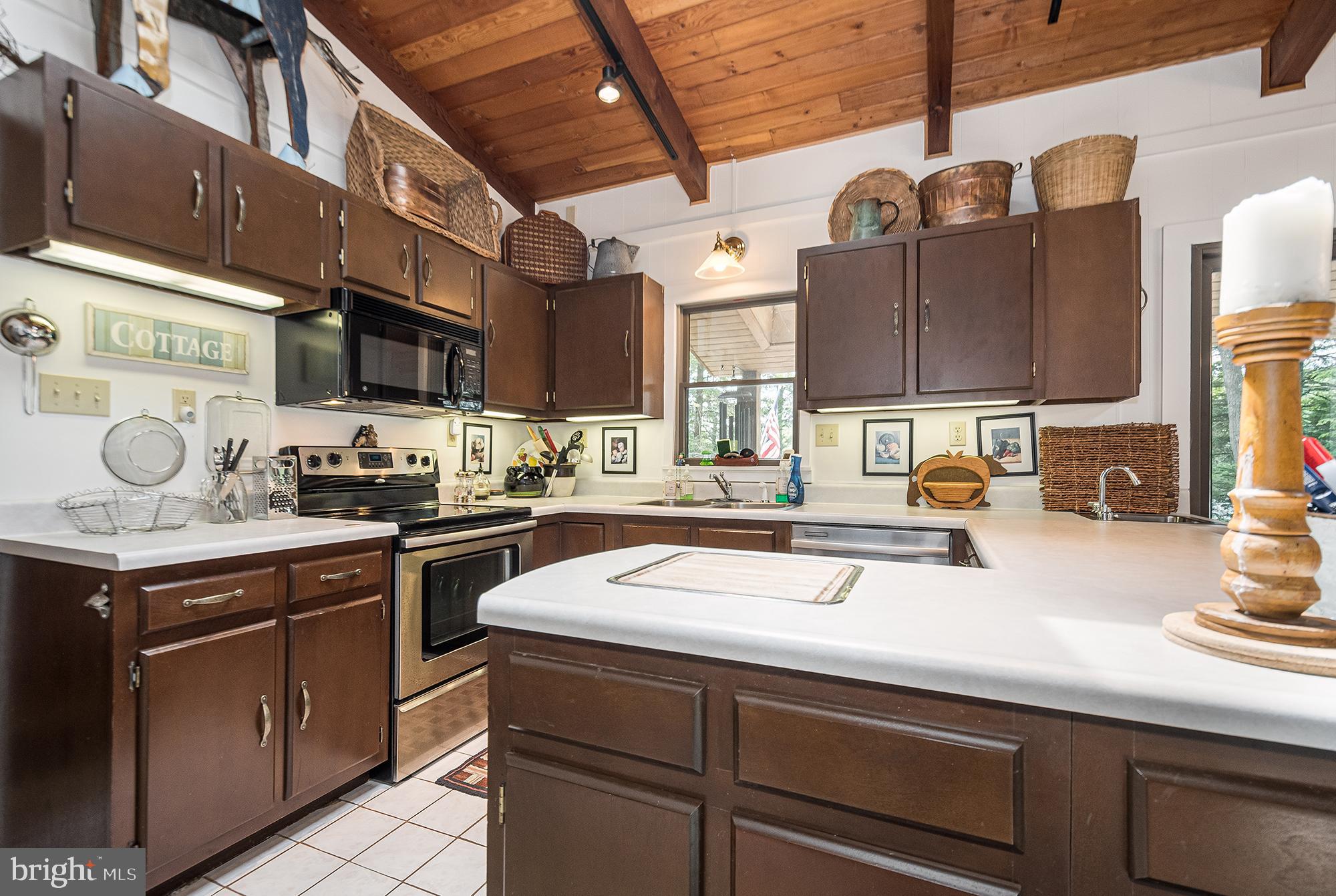 LAKE SHORE DRIVE - Residential