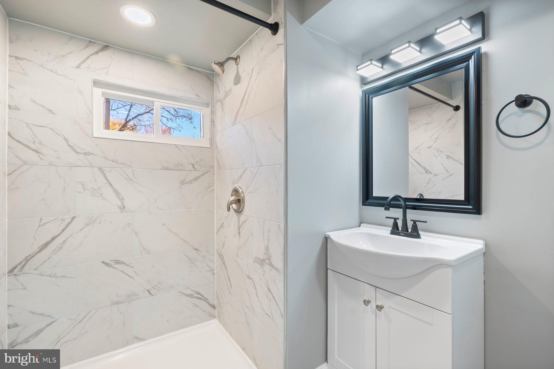 GRASONVILLE - Residential