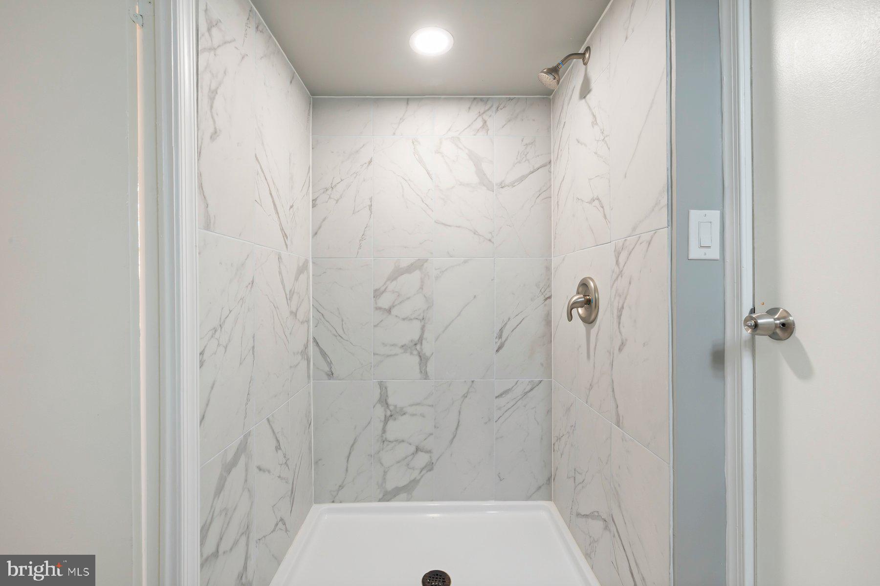 GRASONVILLE - Residential