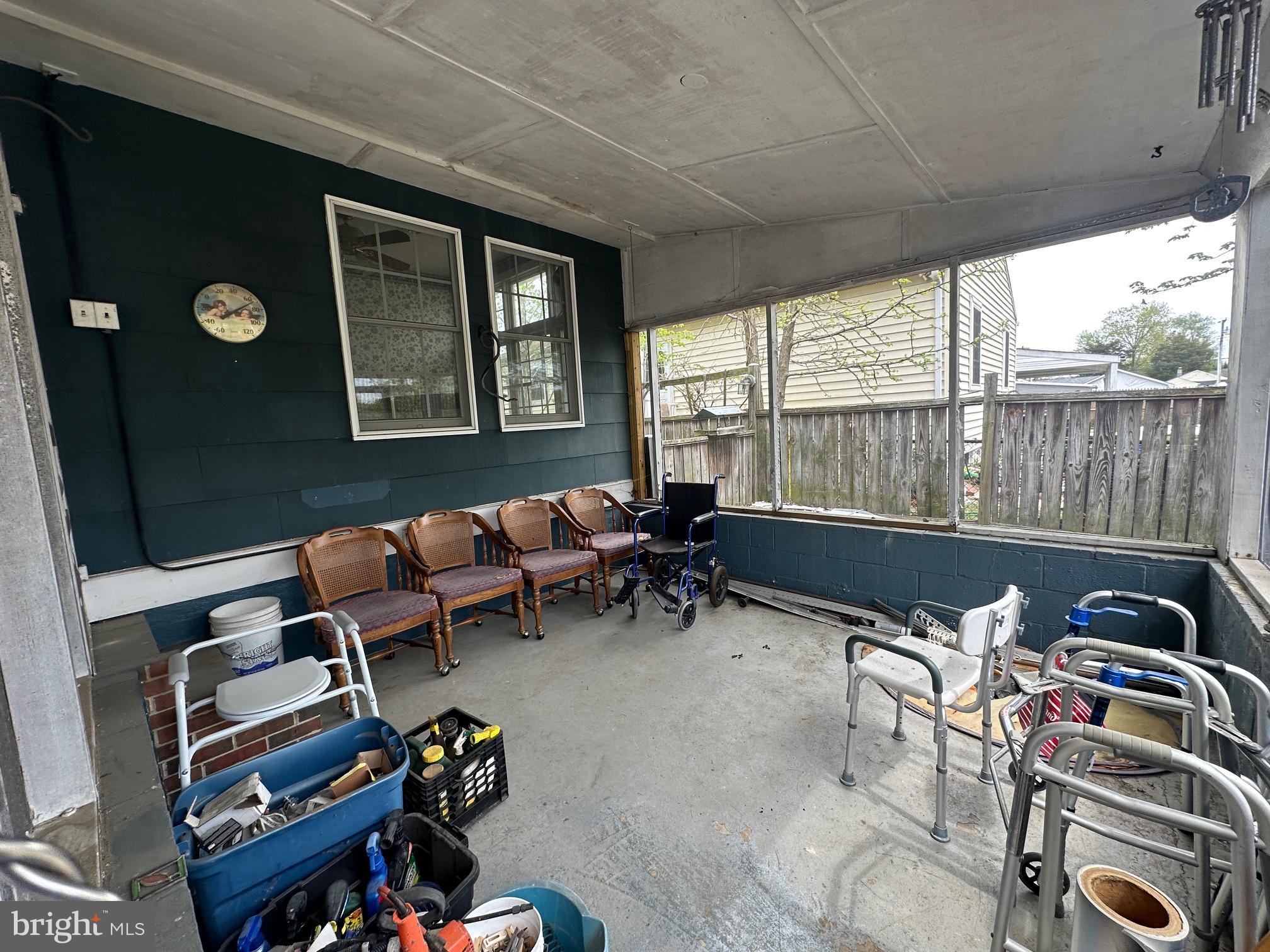 SUNSET BEACH - Residential