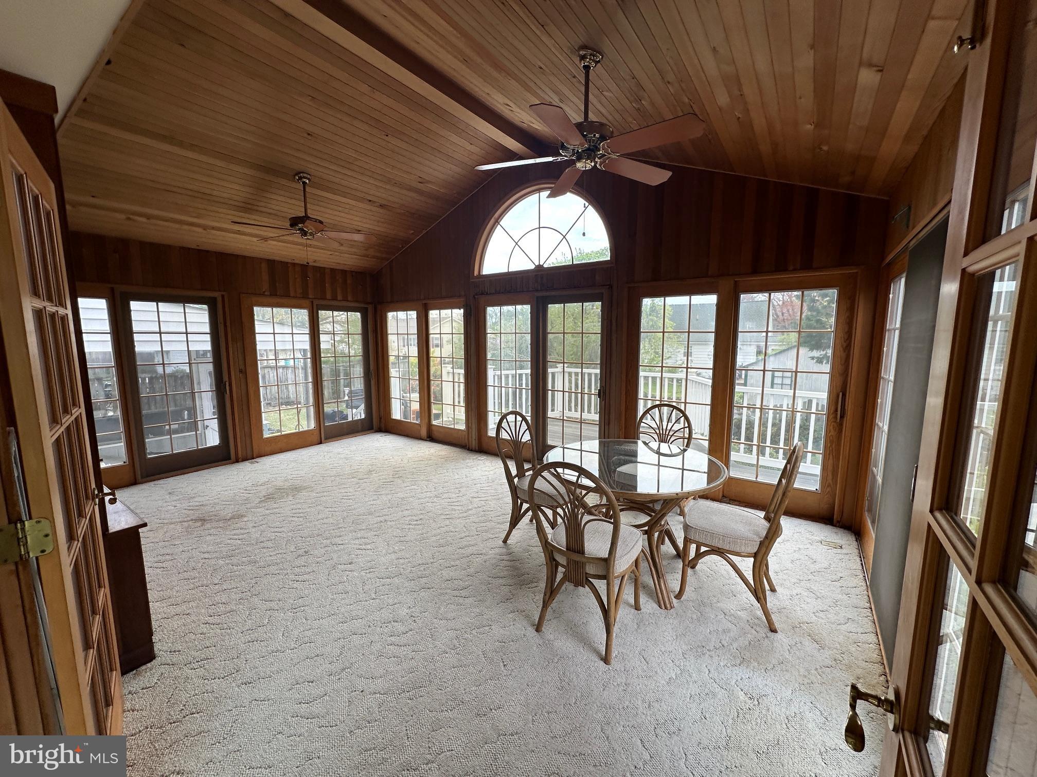 SUNSET BEACH - Residential