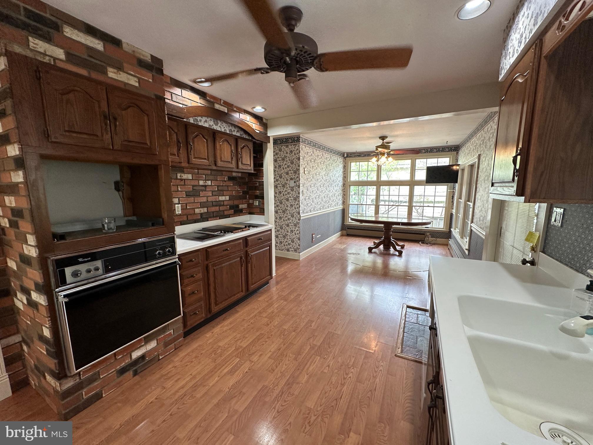 SUNSET BEACH - Residential