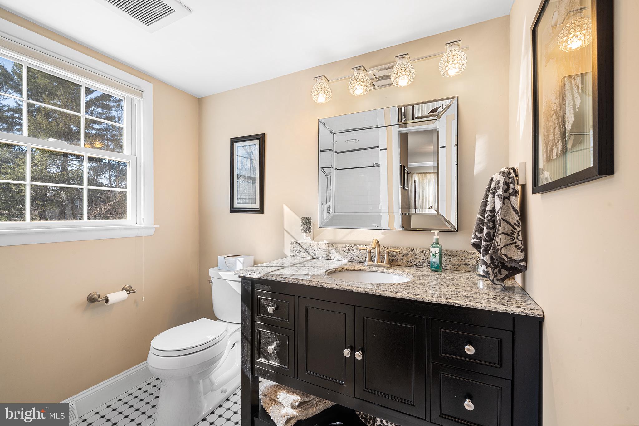 JENKINTOWN - Residential