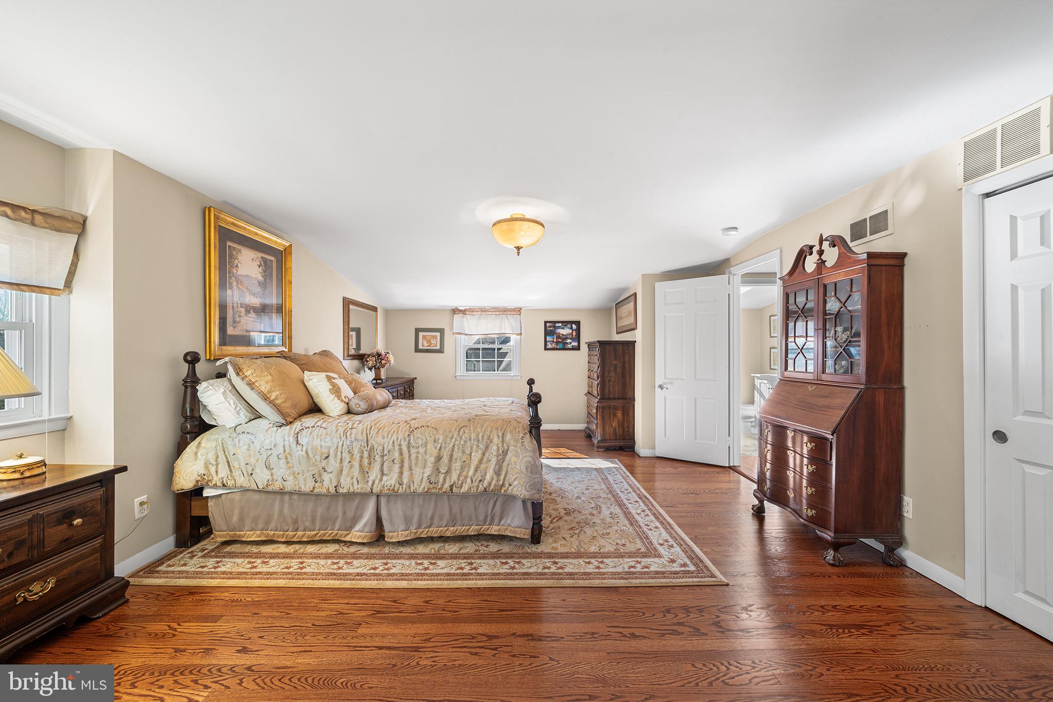 JENKINTOWN - Residential