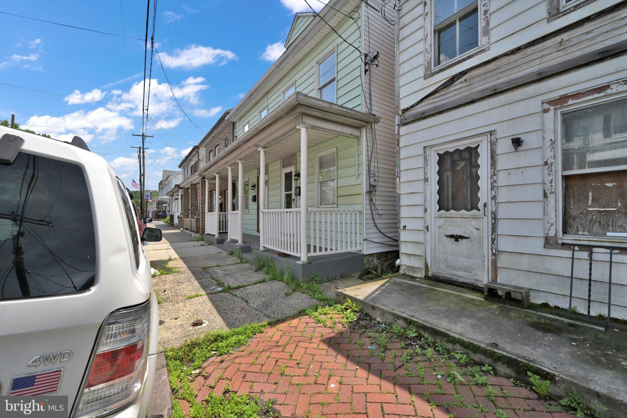 231 VALLEY STREET