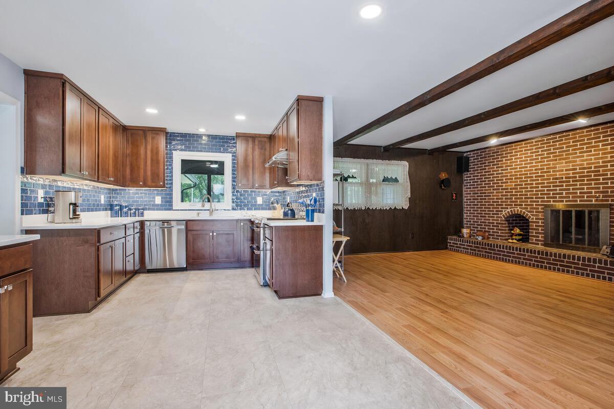 WHITEHALL AT BELAIR - Residential