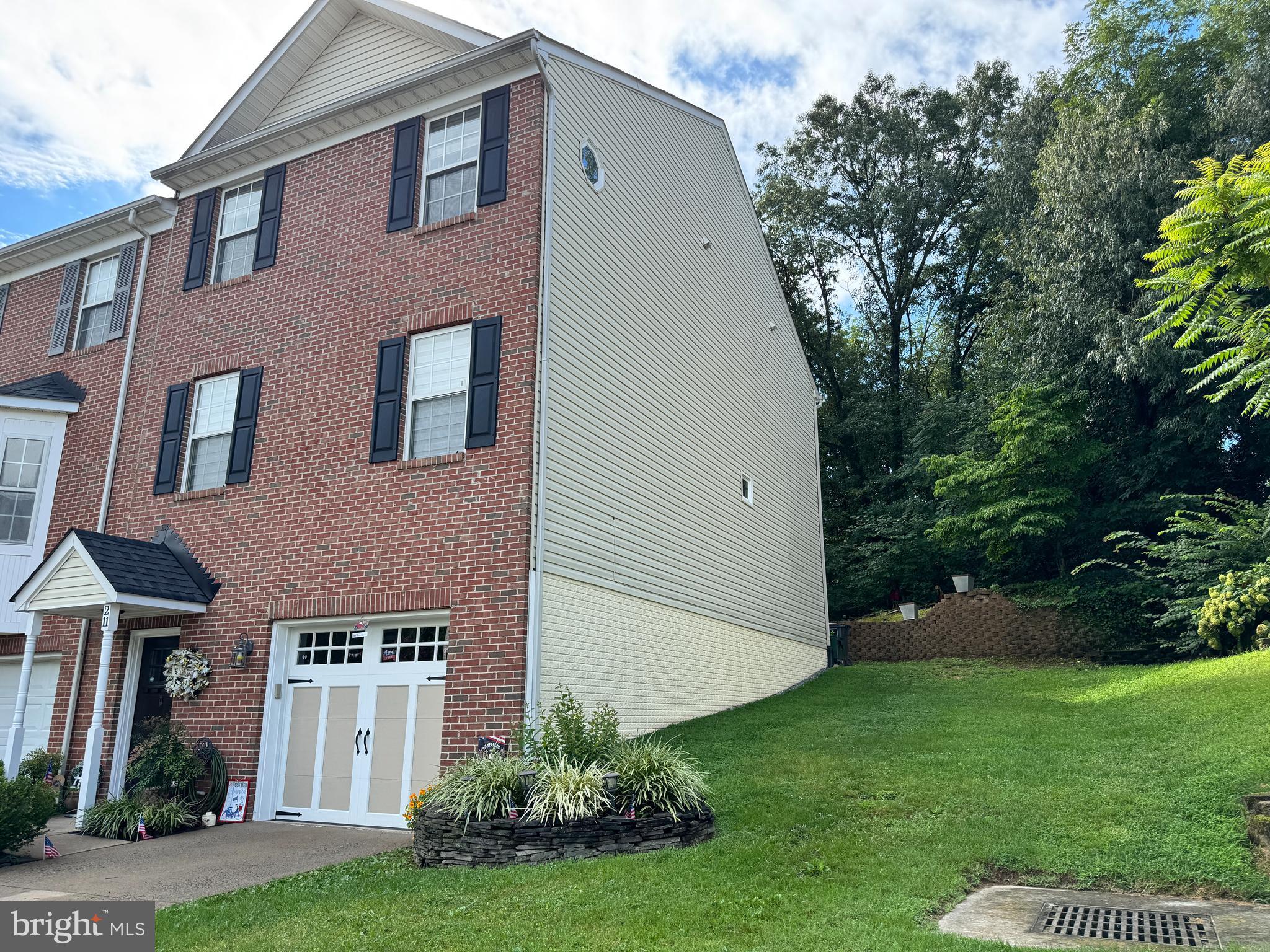 211 SHAW COURT