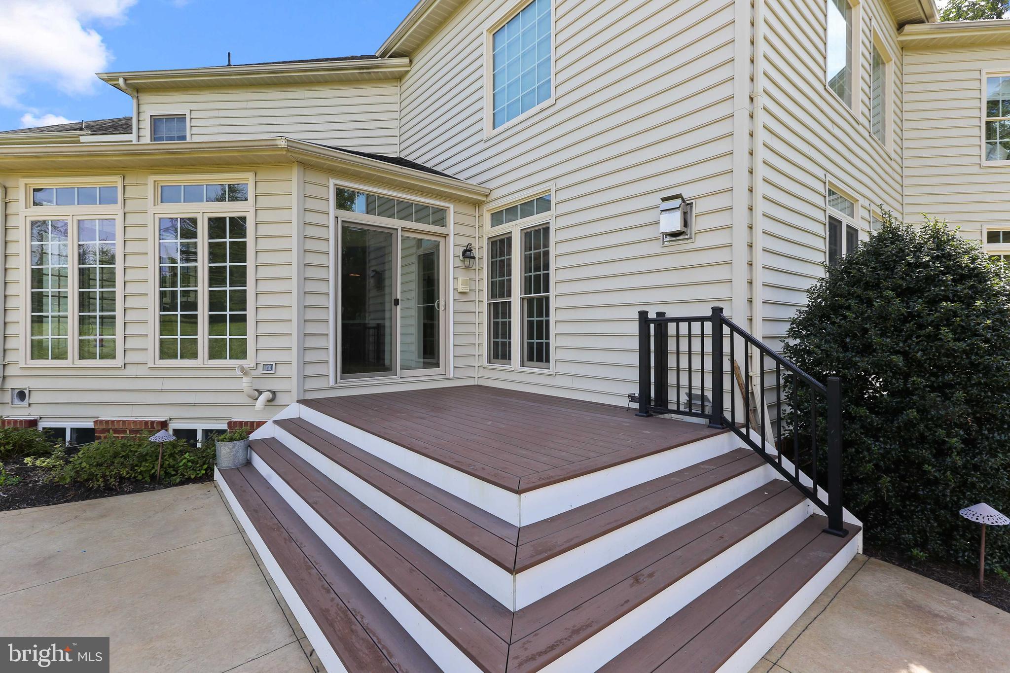 CHESTNUT WOODS - Residential