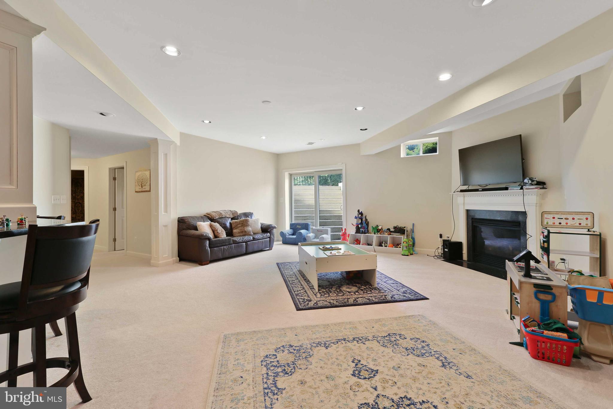 CHESTNUT WOODS - Residential