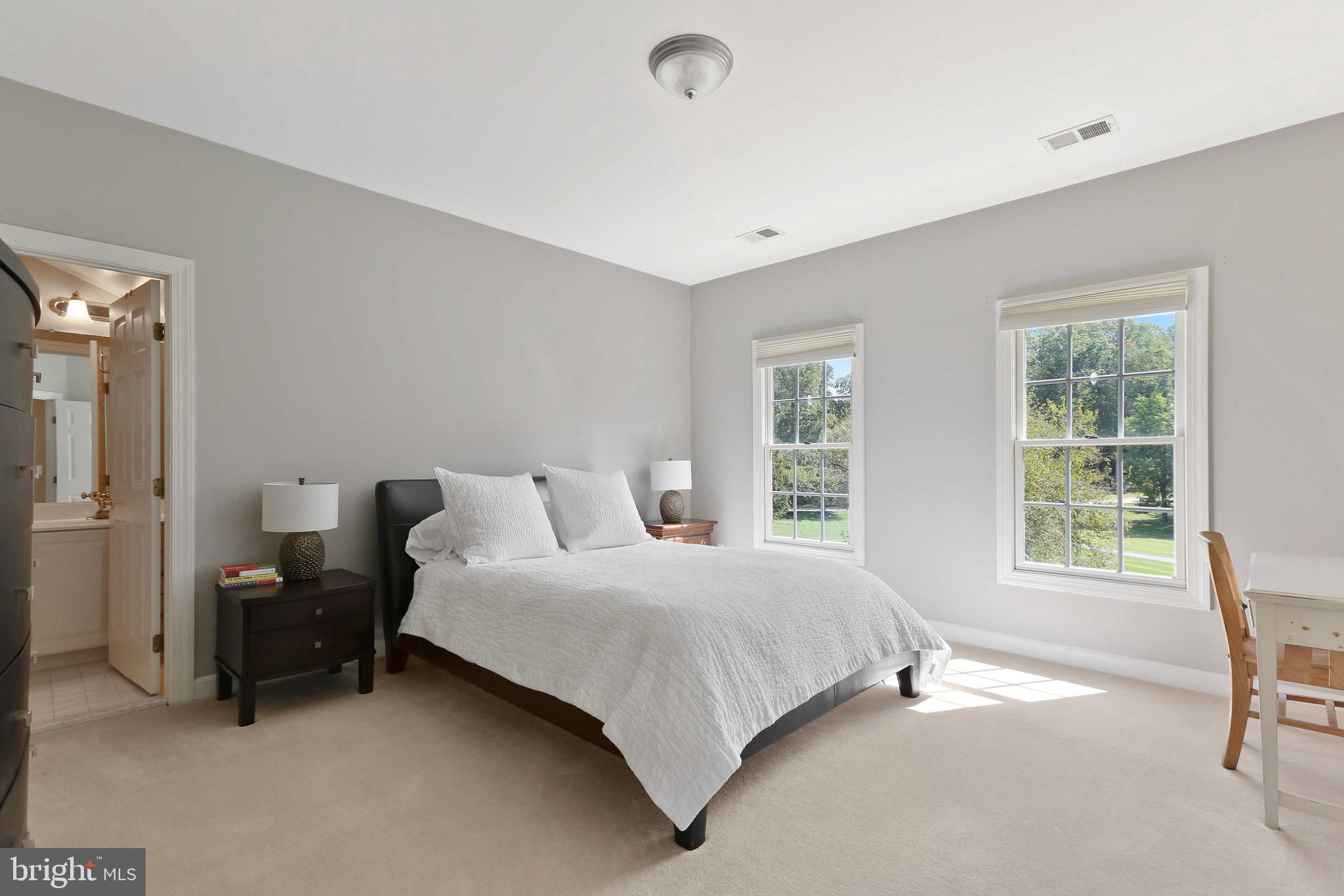 CHESTNUT WOODS - Residential