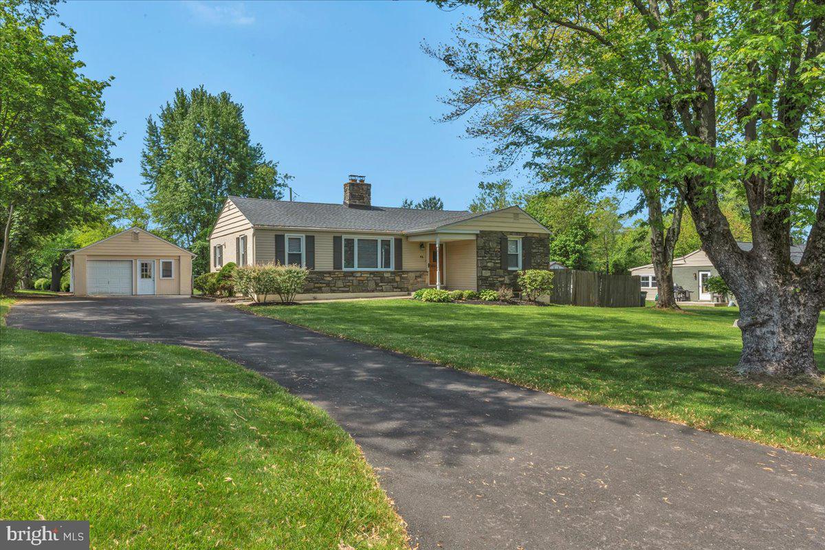 46 KINGS LANE