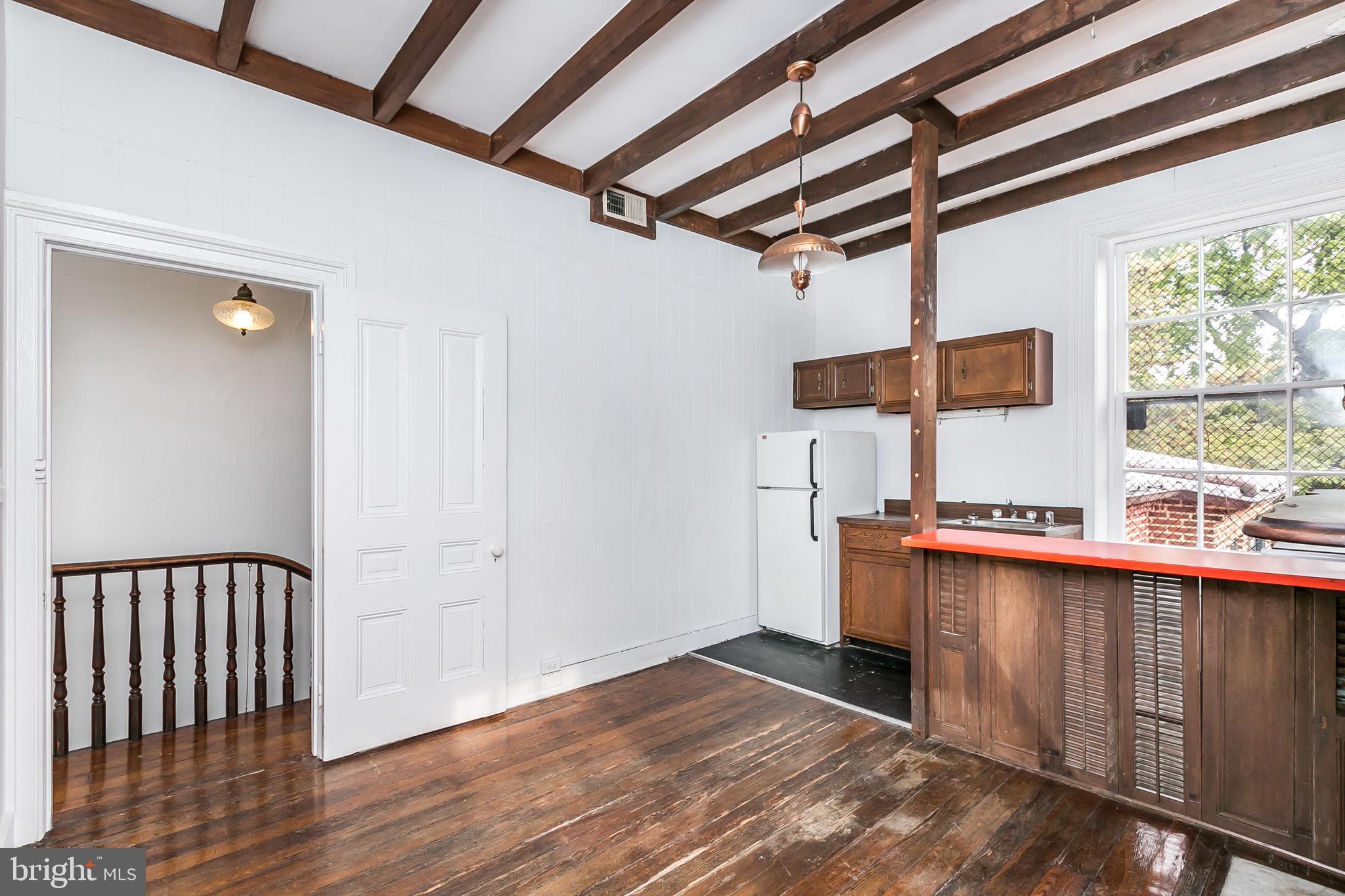 BOLTON HILL HISTORIC DISTRICT - Residential Income