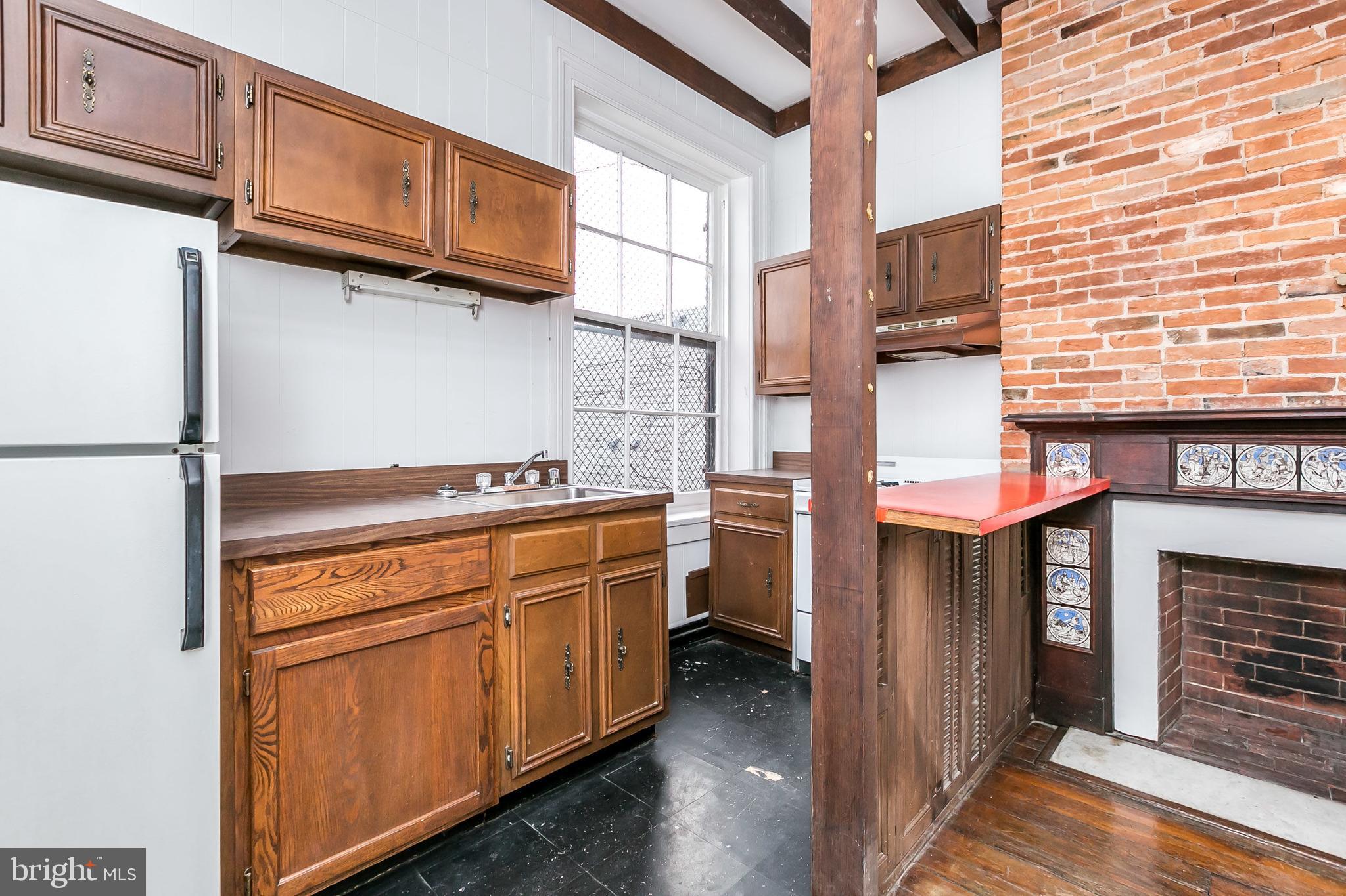 BOLTON HILL HISTORIC DISTRICT - Residential Income