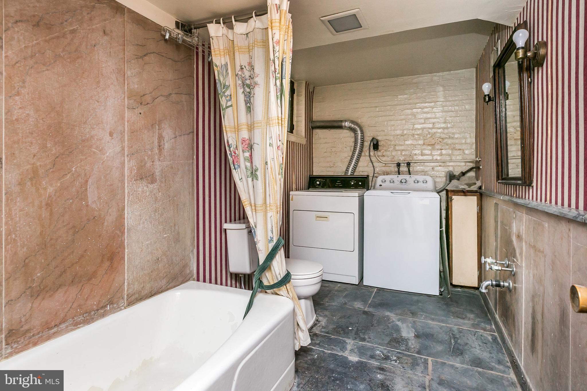 BOLTON HILL HISTORIC DISTRICT - Residential Income