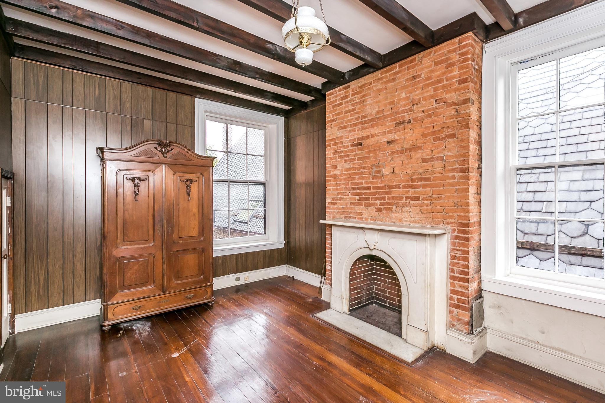 BOLTON HILL HISTORIC DISTRICT - Residential Income