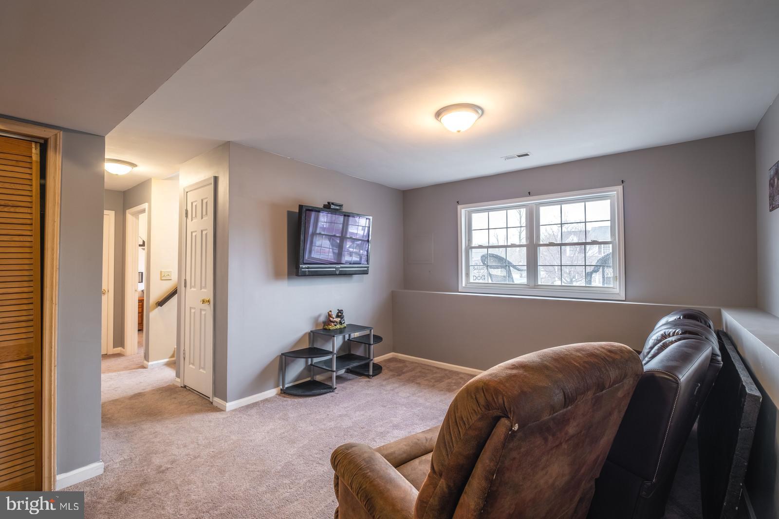 FALCON RIDGE - Residential