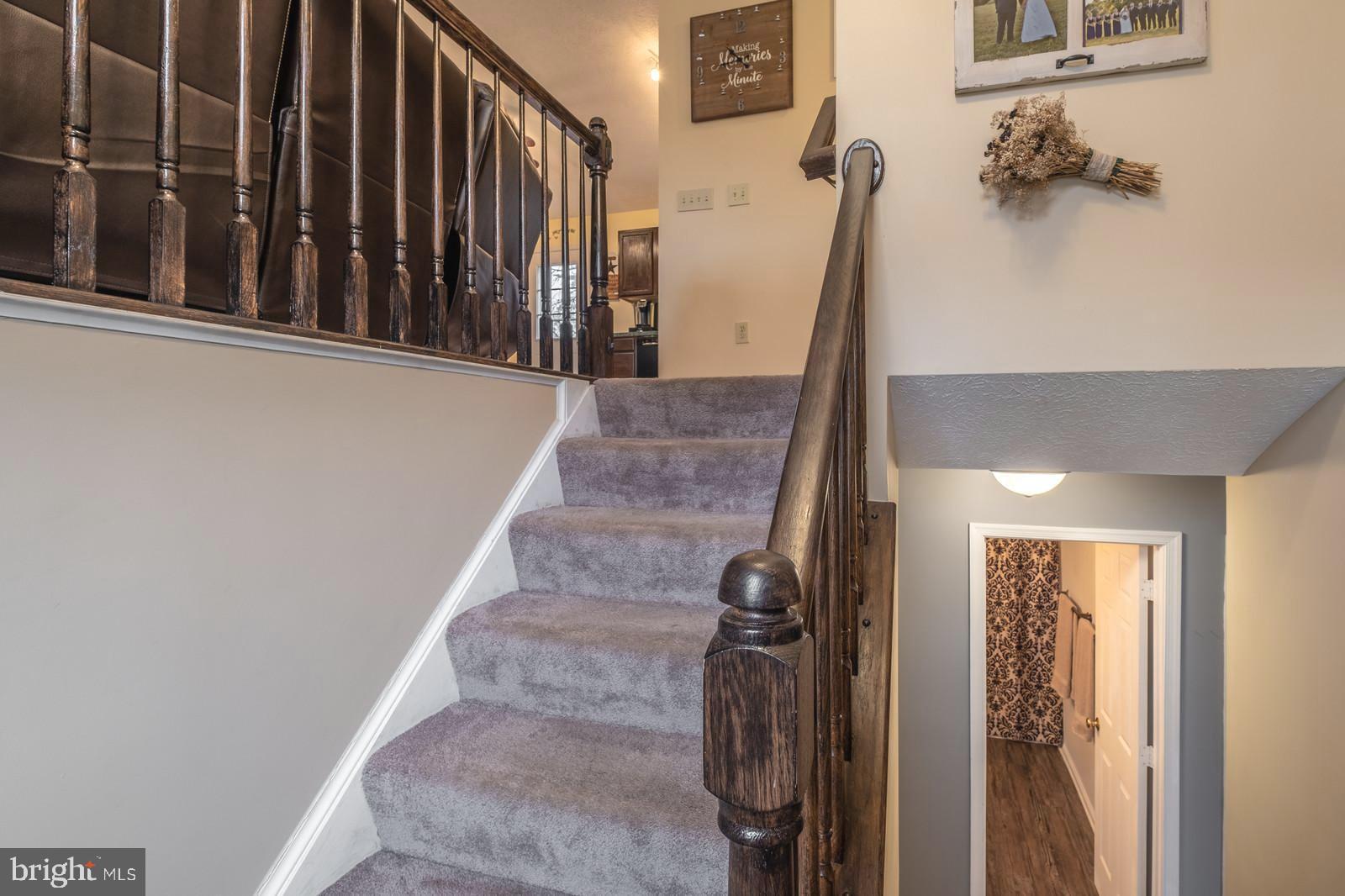 FALCON RIDGE - Residential