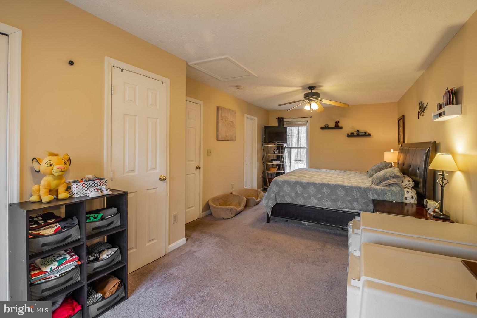 FALCON RIDGE - Residential