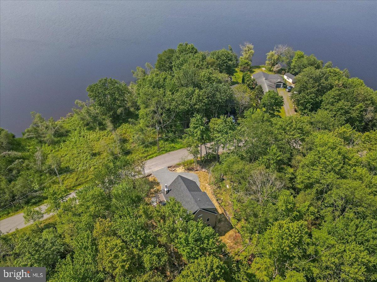 7733 LAKE SHORE DRIVE
