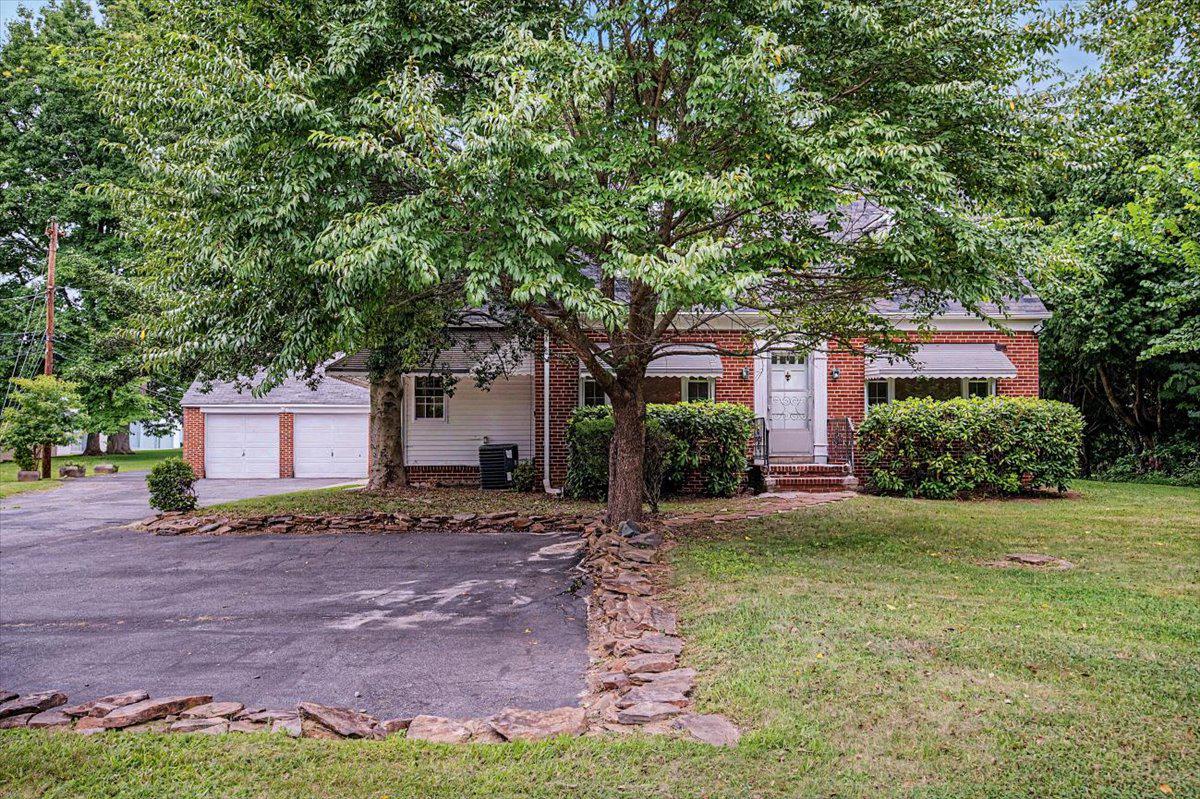 1405 NAAMANS ROAD