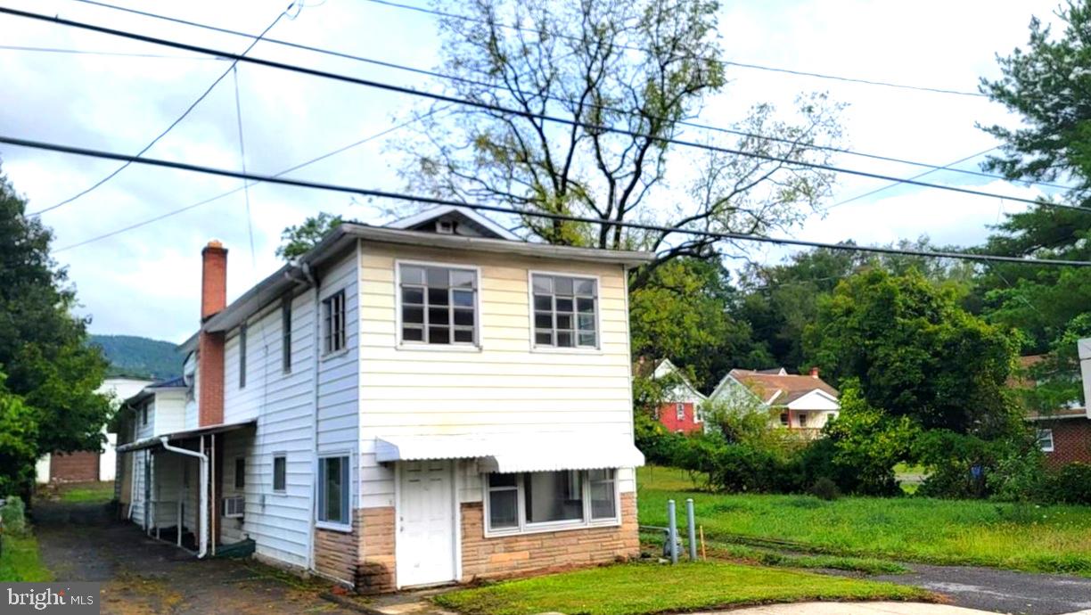 1073 NATIONAL HIGHWAY