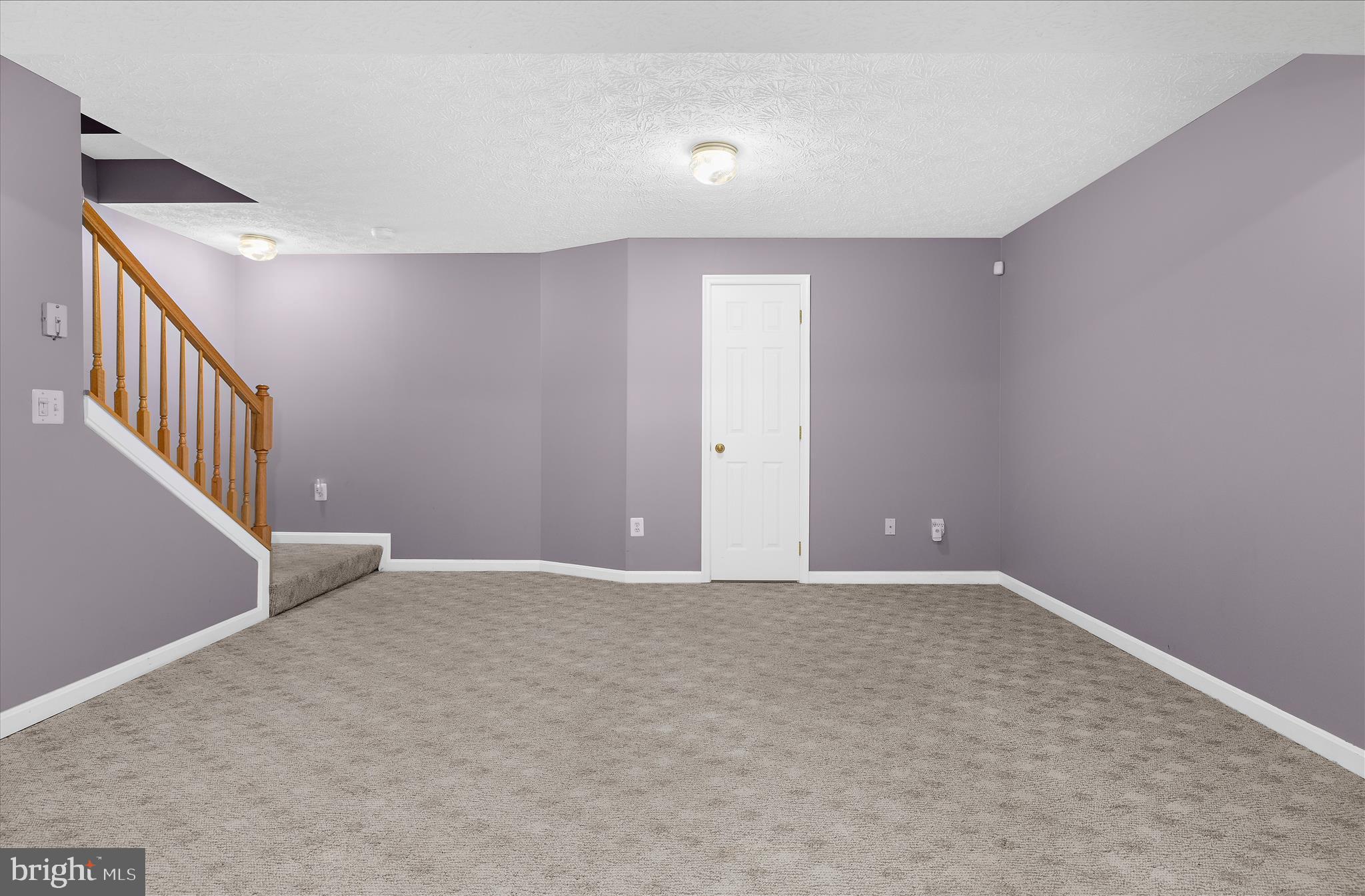 JONATHANS LANDING - Residential