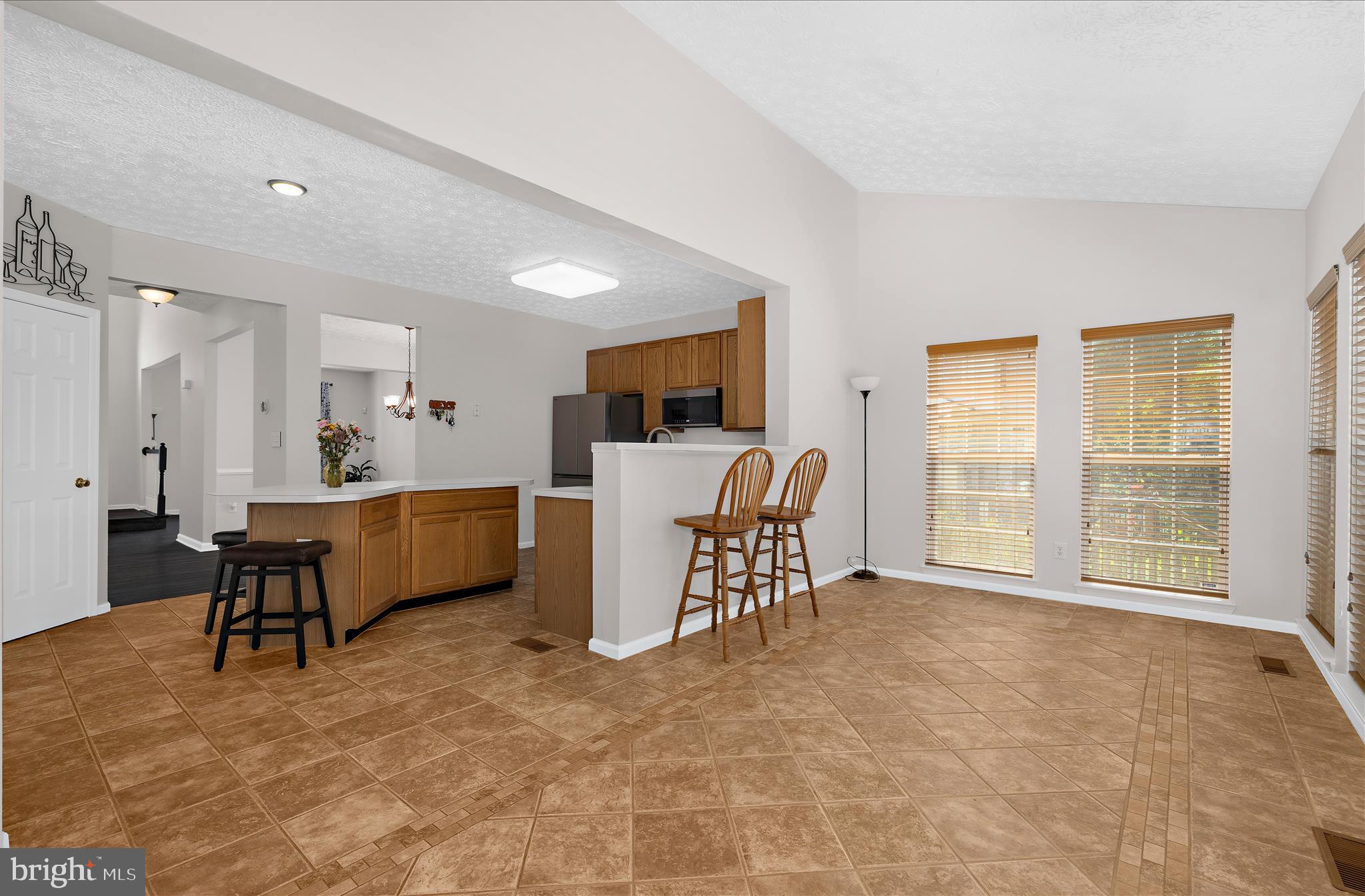 JONATHANS LANDING - Residential